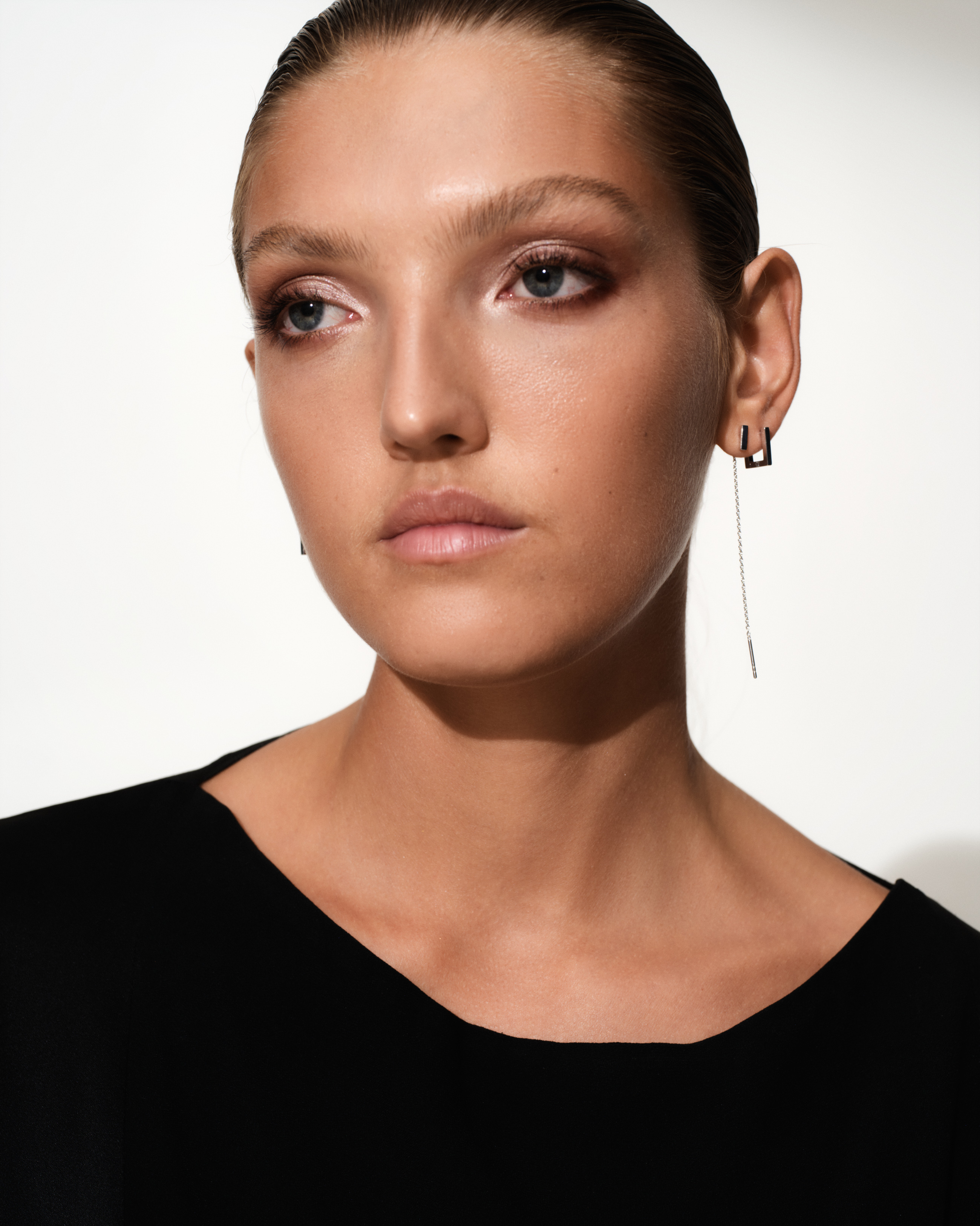 Sleek Ear Chain 64 mm - Tom Wood Project Official Online Store