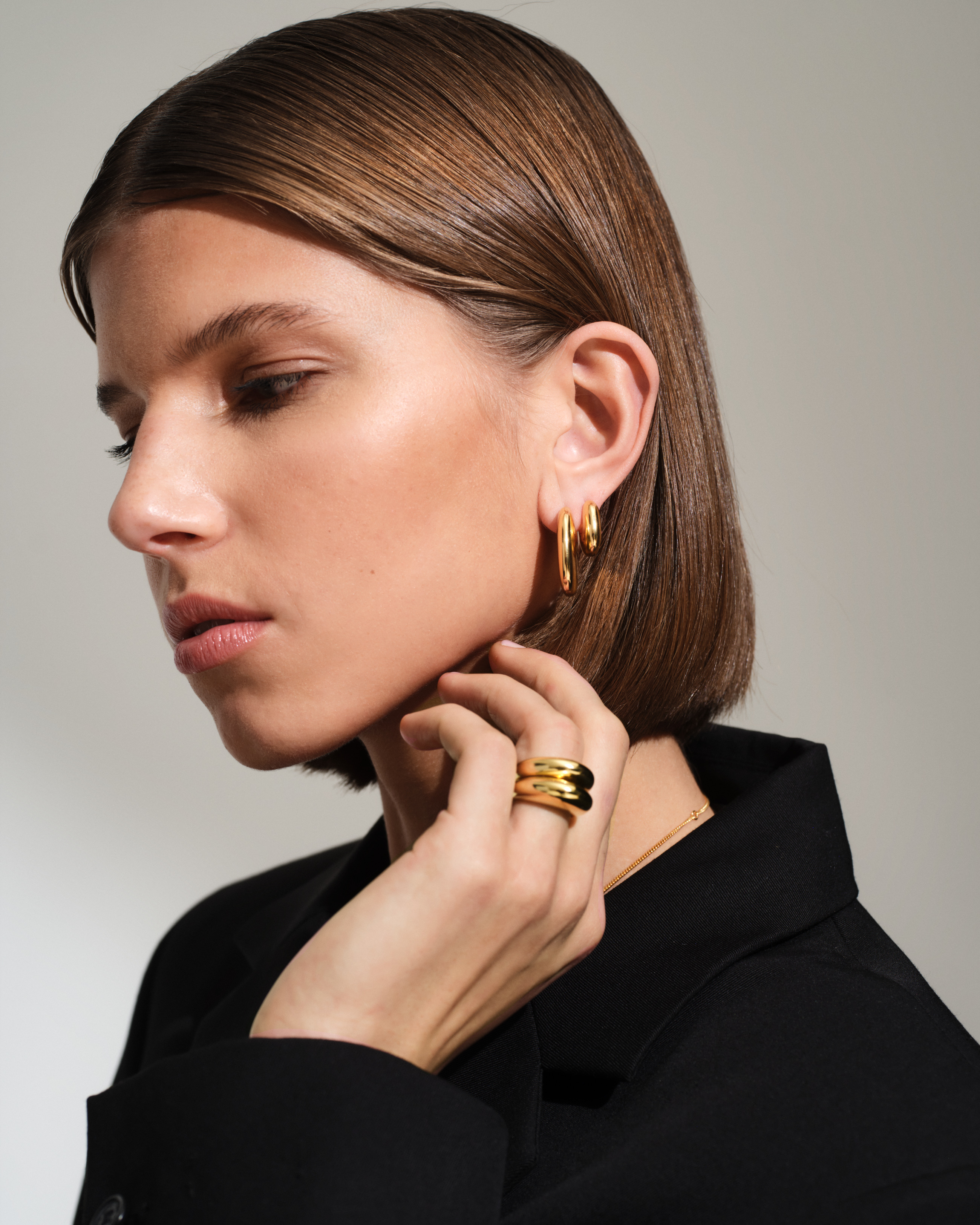 Pebble Hoops Medium Gold - Tom Wood Project Official Online