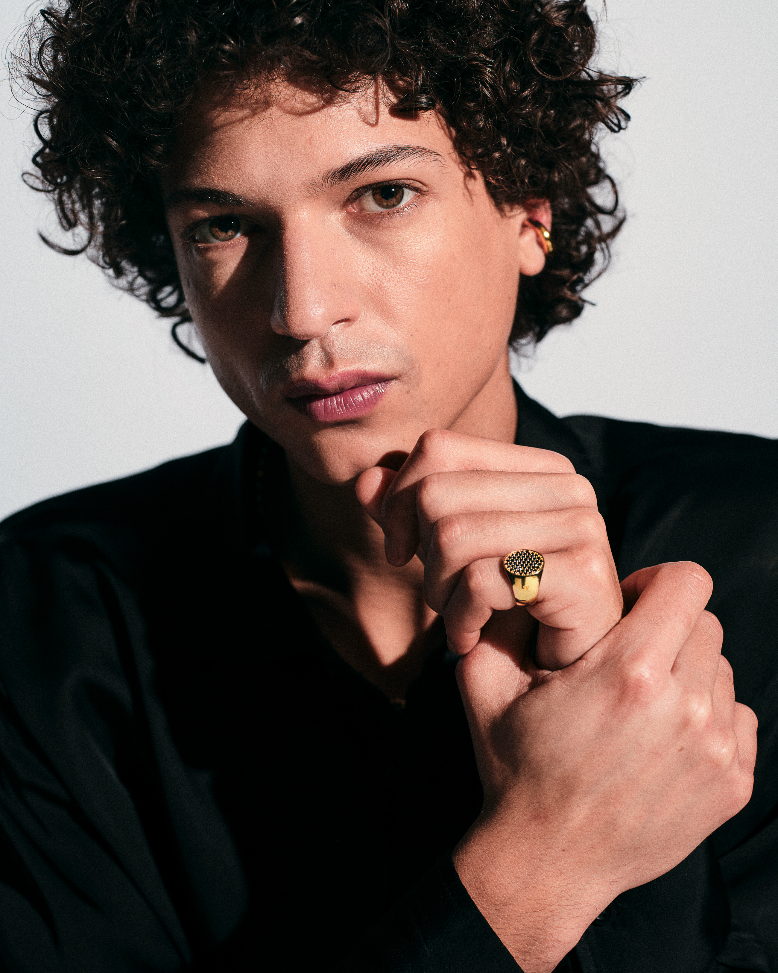 Pinkie Oval White Topaz - Tom Wood Project Official Online Store