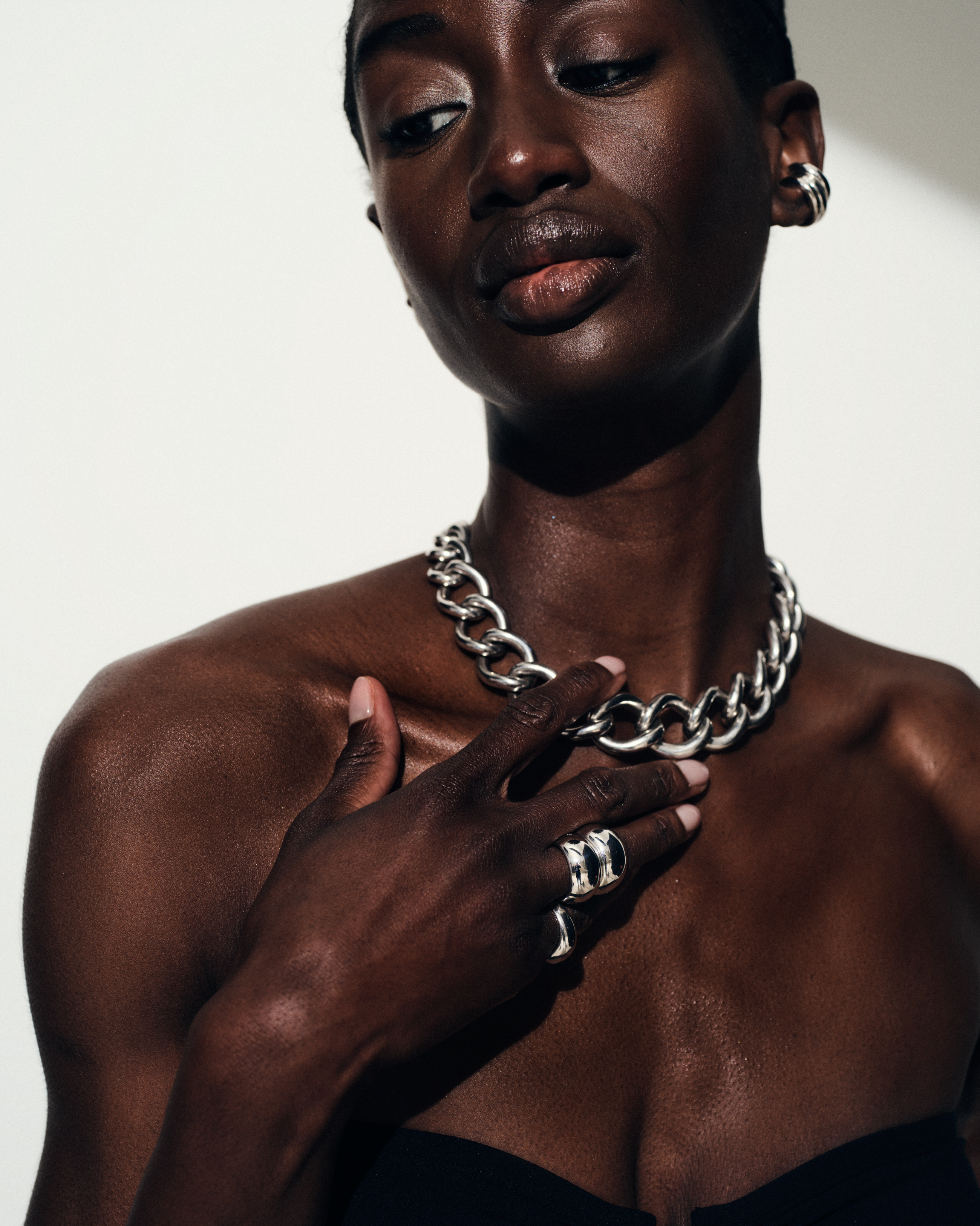 ★エレガントなデザイン【Tom Wood】Liz Necklace Gold Liz Necklace Gold - Tom Wood Project Official Online Store