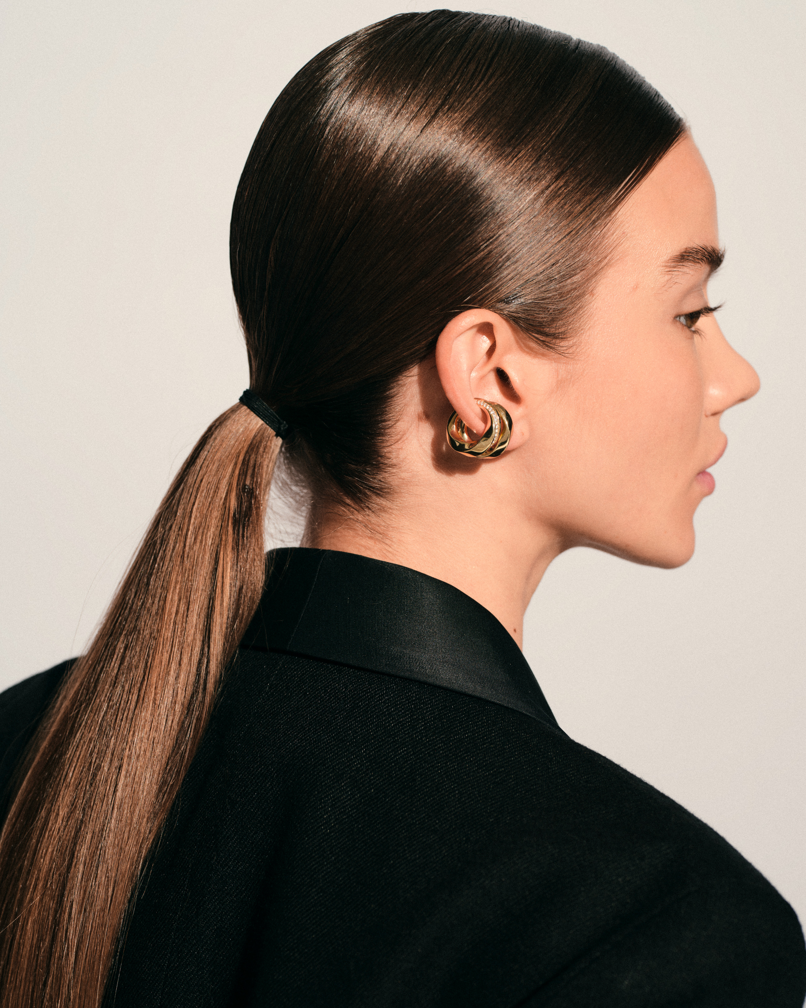 送料関税込【TOM WOOD】Infinity Ear Cuff Rock Crystal Gold 210.jpg