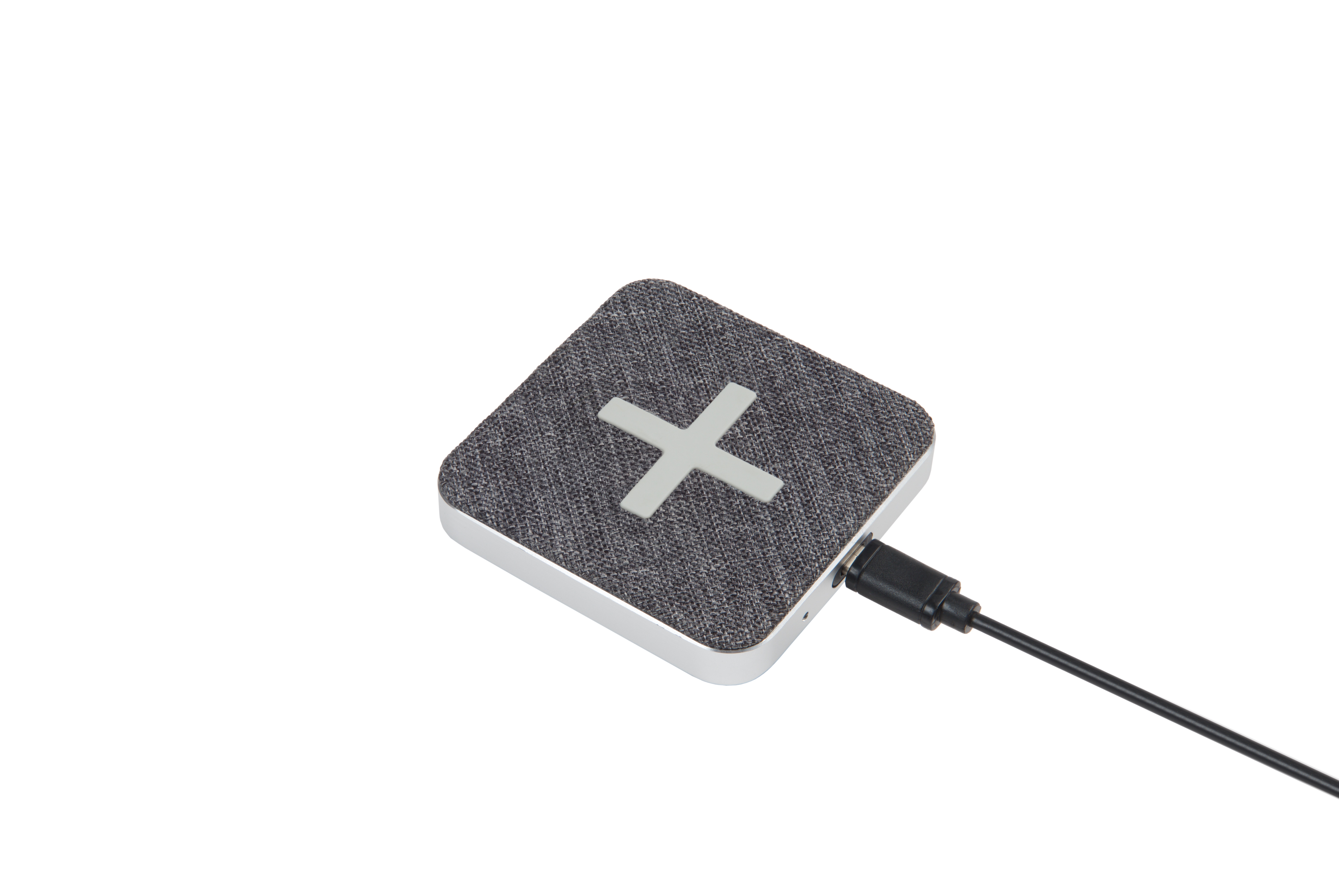 Xtorm Wireless Fast Charging Pad Balance