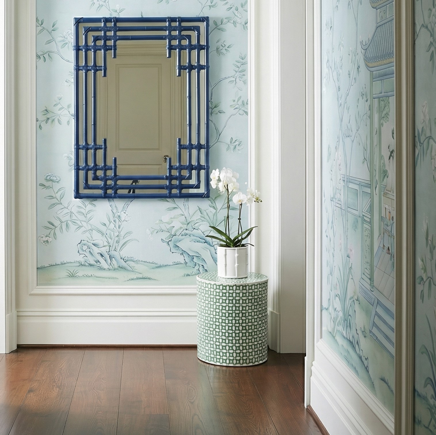 Finch Accent Table
