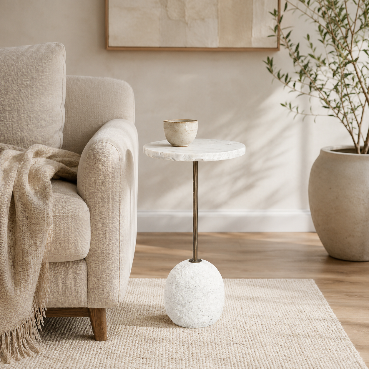 Aeirith Accent Table