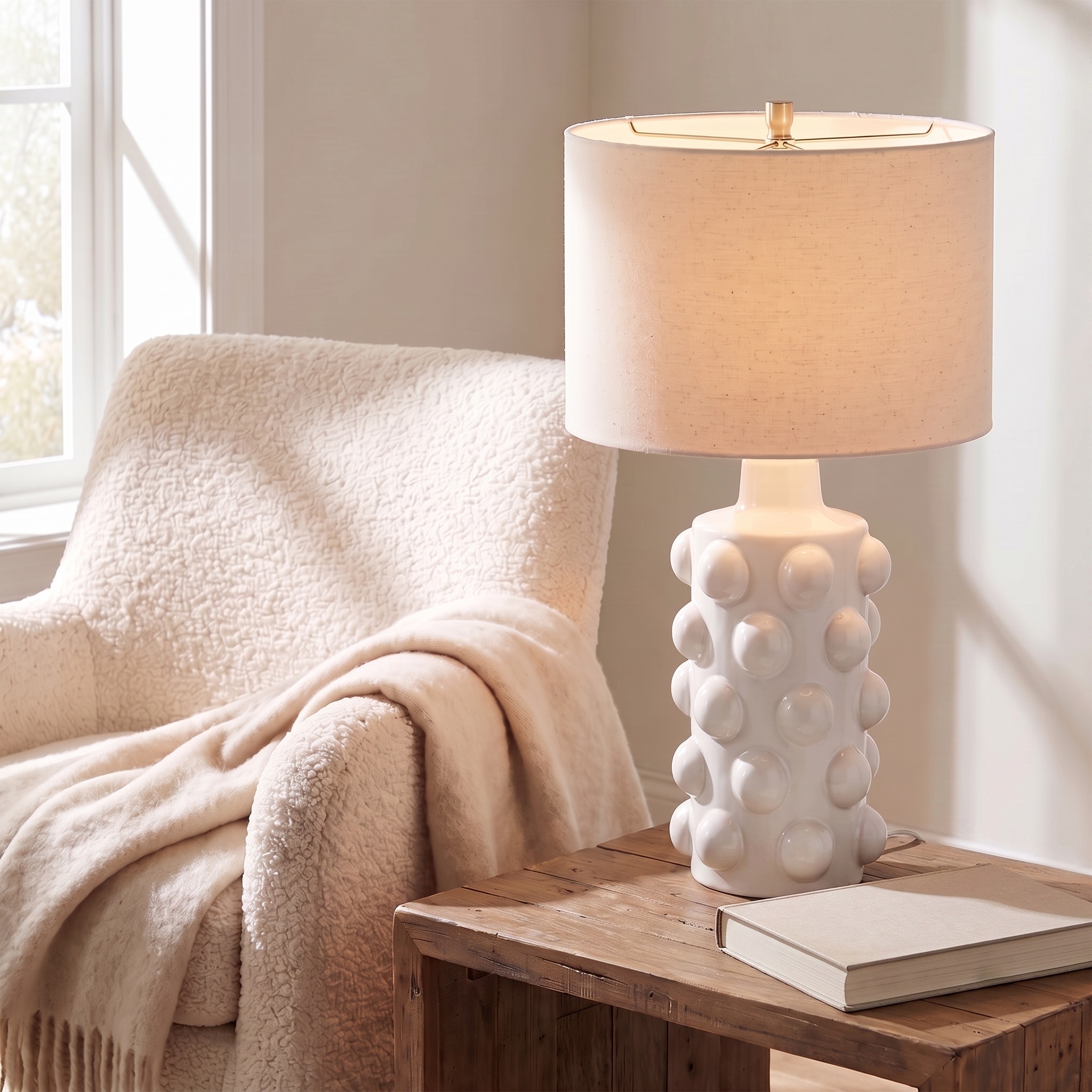 Lynn Table Lamp - White