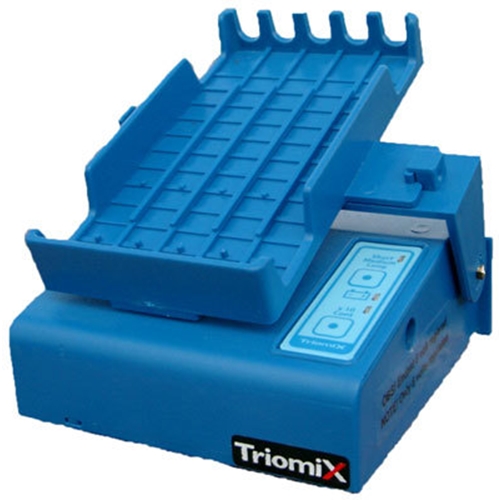 Blodvagga TriomiX – blå med batteriladdare