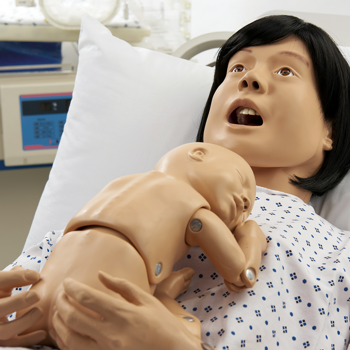 Grundläggande Lucy – Känslomässigt Engagerande Födelse Simulering