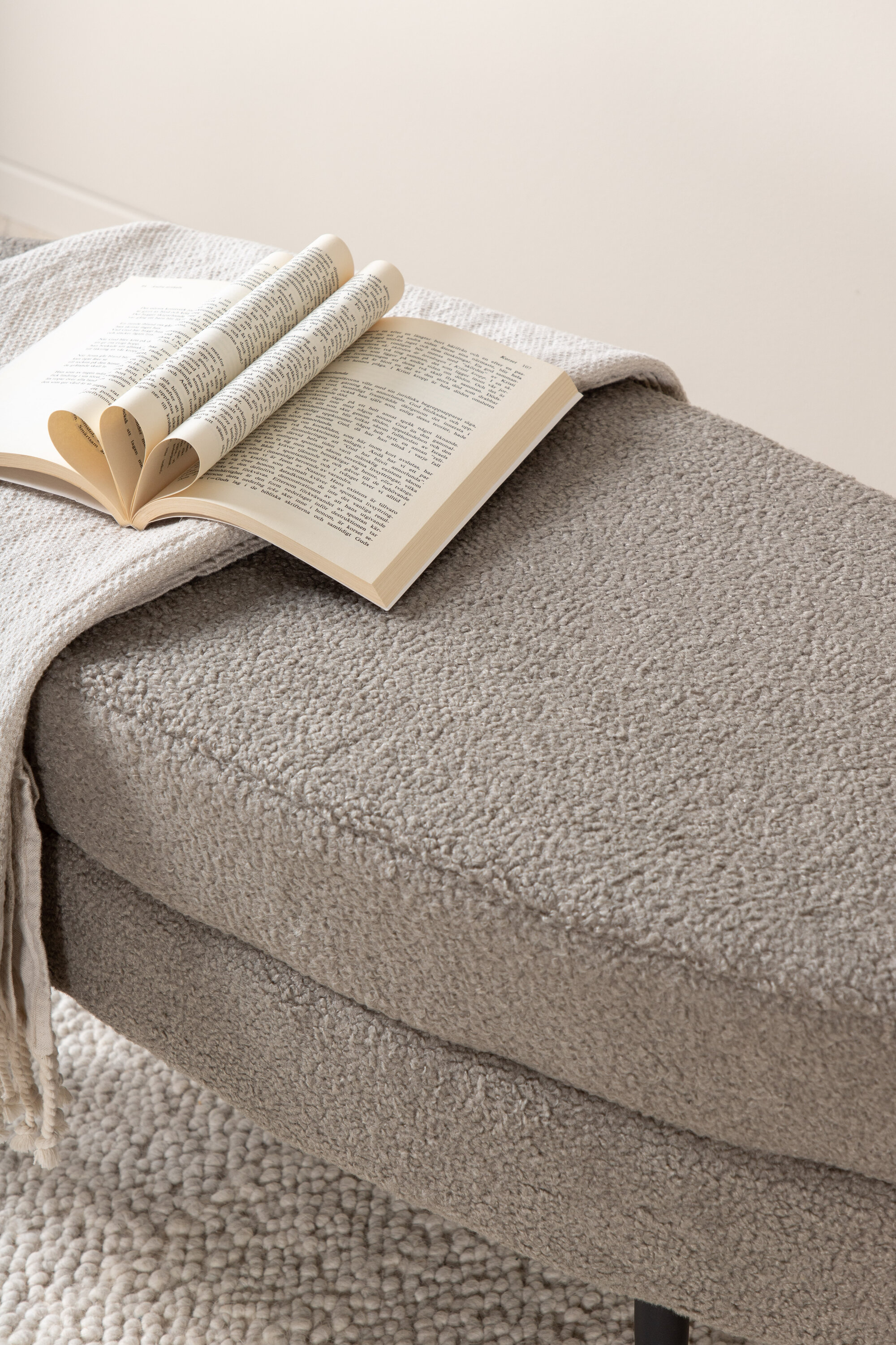 deLOHN Otto Lábtartós puff