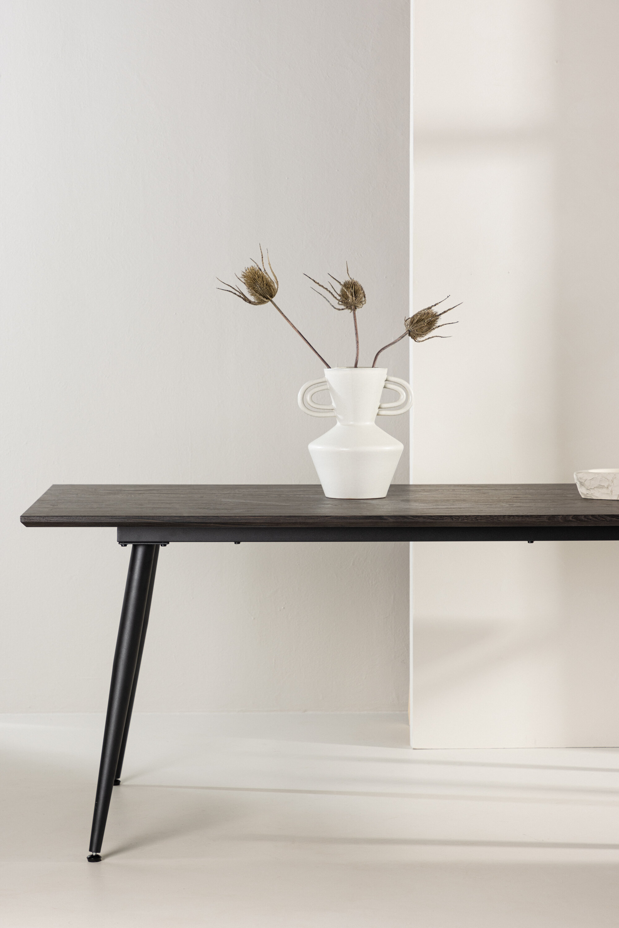 deLOHN Keholmen Téglalap alakú étkezőasztal