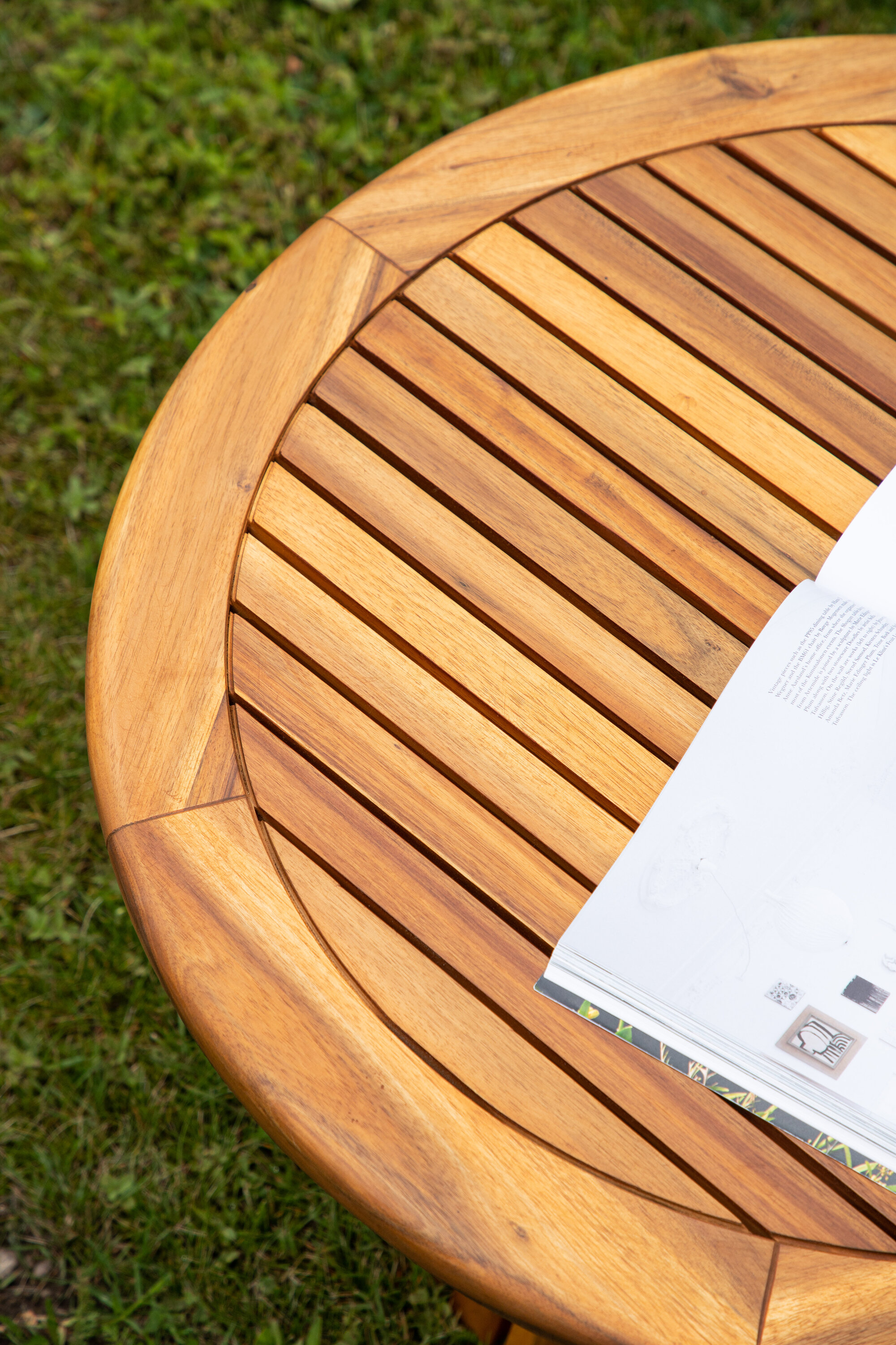 deLOHN Lumpur Dohányzóasztal