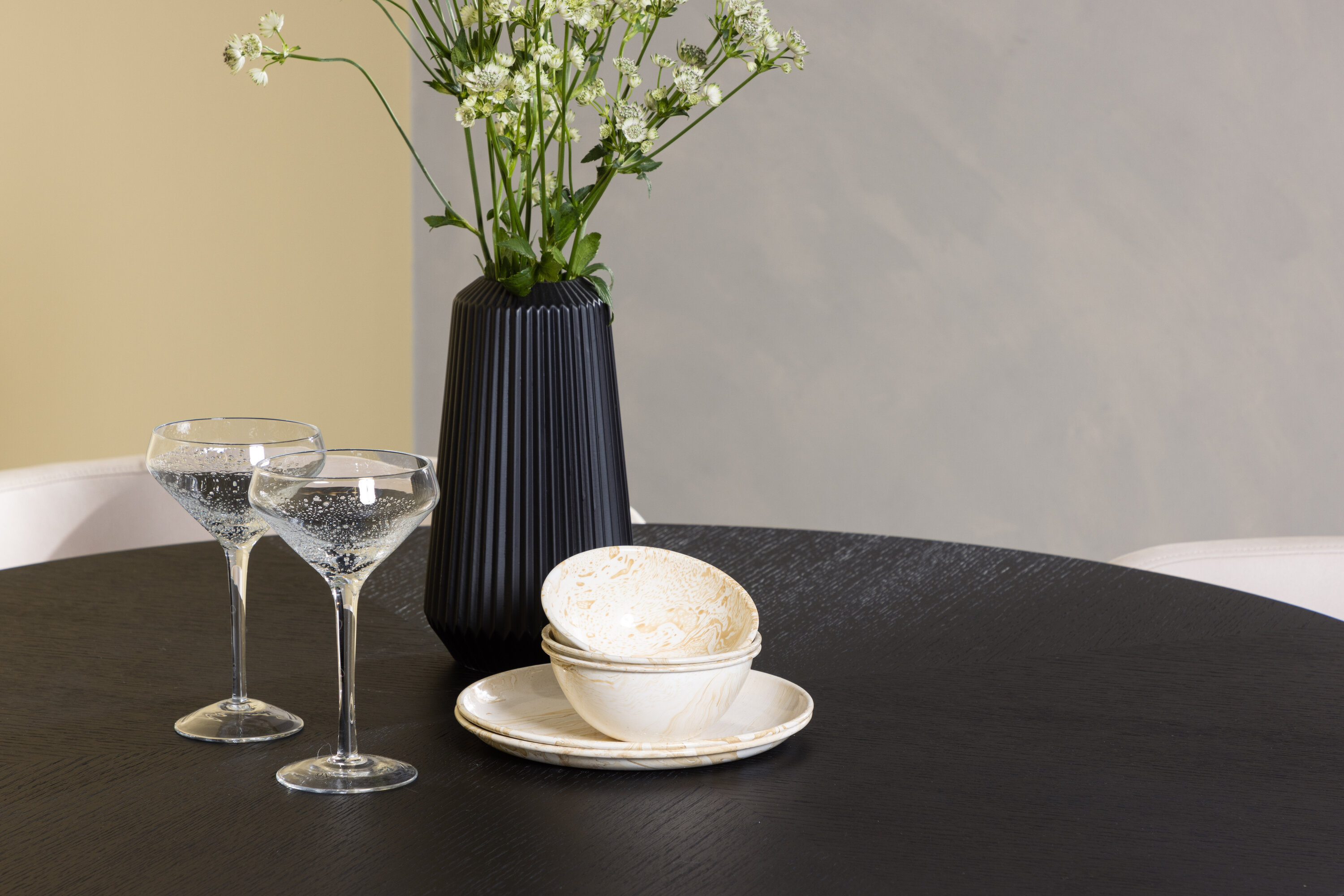 deLOHN Copenhagen, Simrishamn Kör alakú étkezőgarnitúra