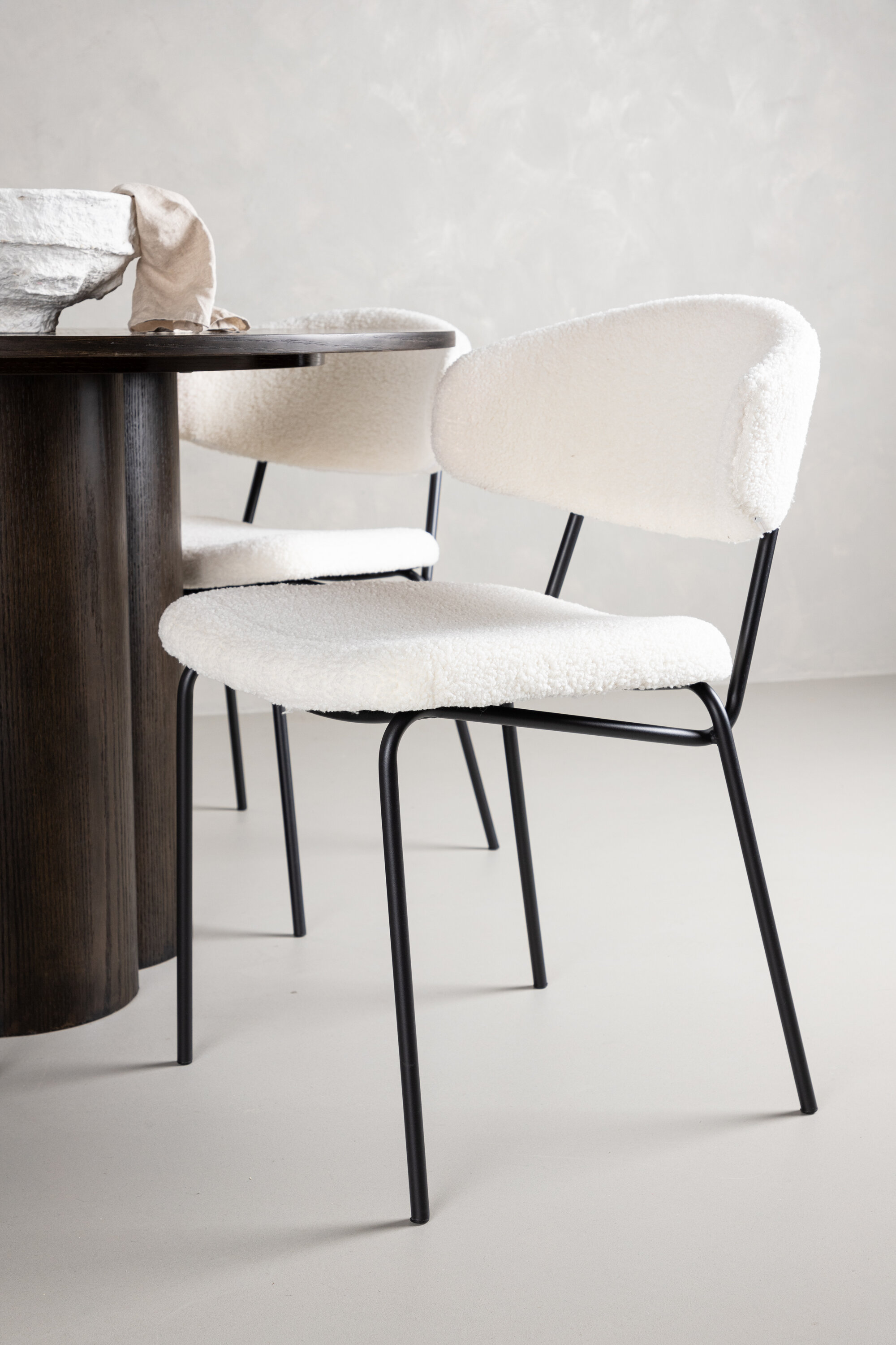 deLOHN Olivia, Chico Kör alakú étkezőgarnitúra