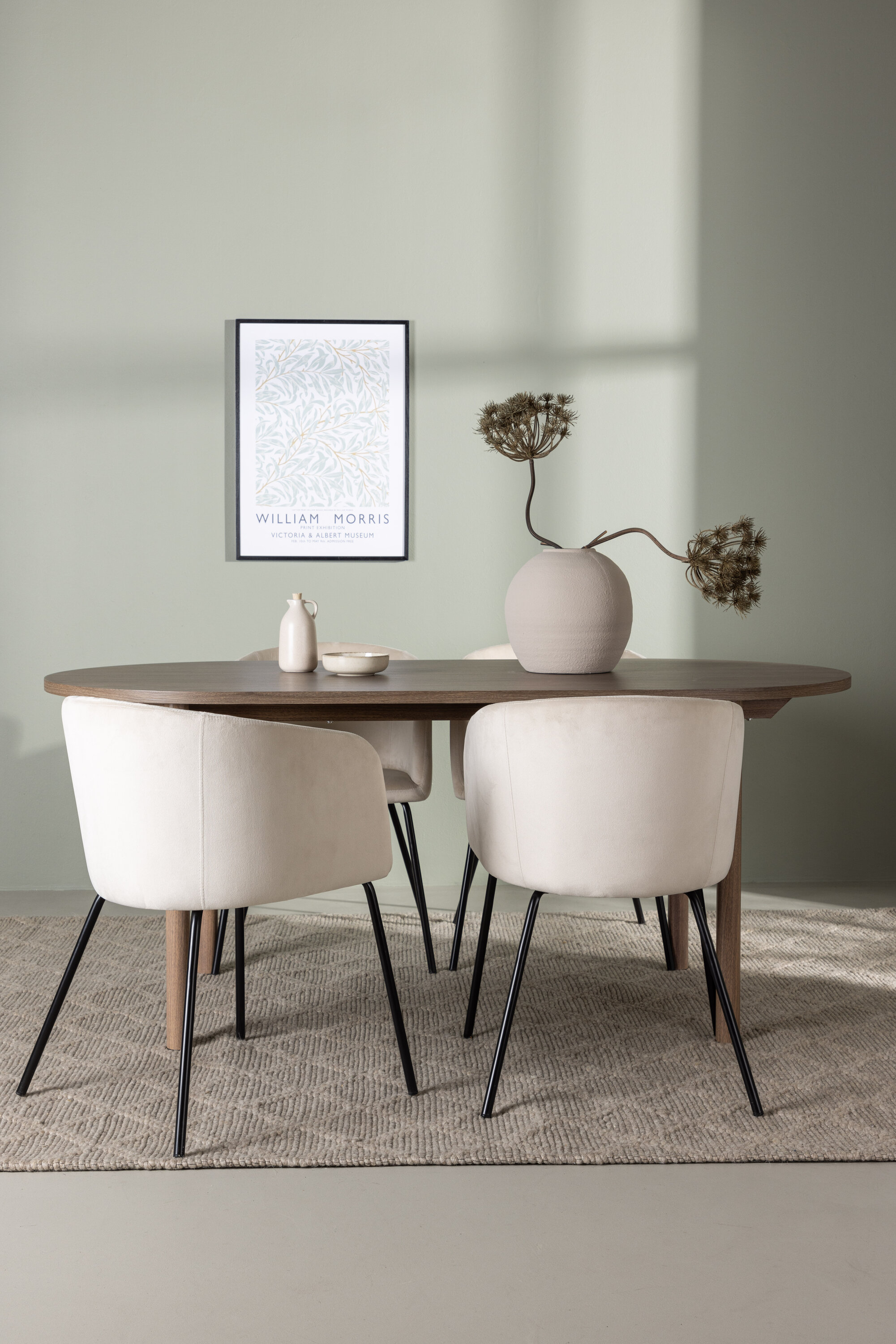 deLOHN Berit Ovális étkezőgarnitúra