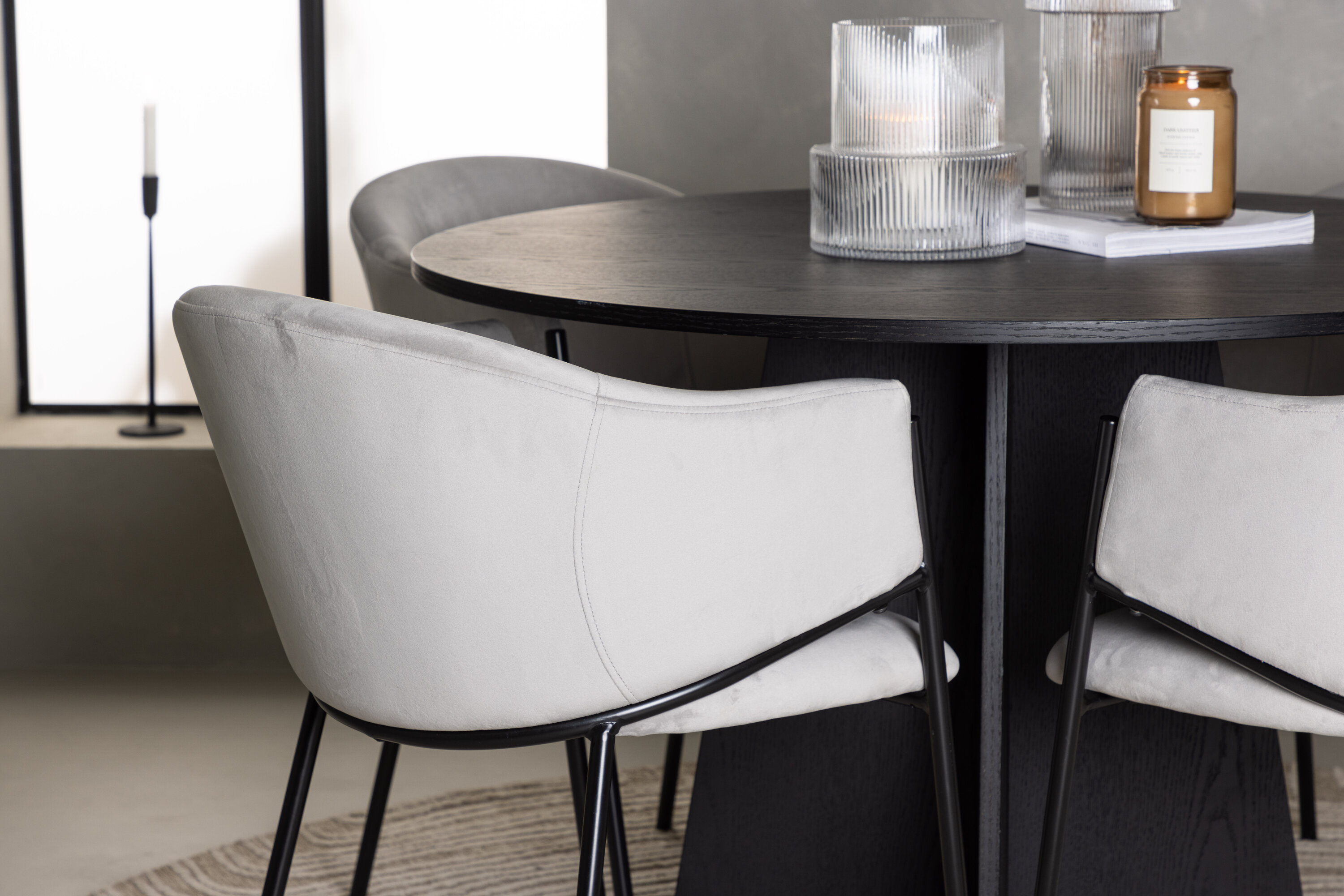 deLOHN Evelina Kör alakú étkezőgarnitúra