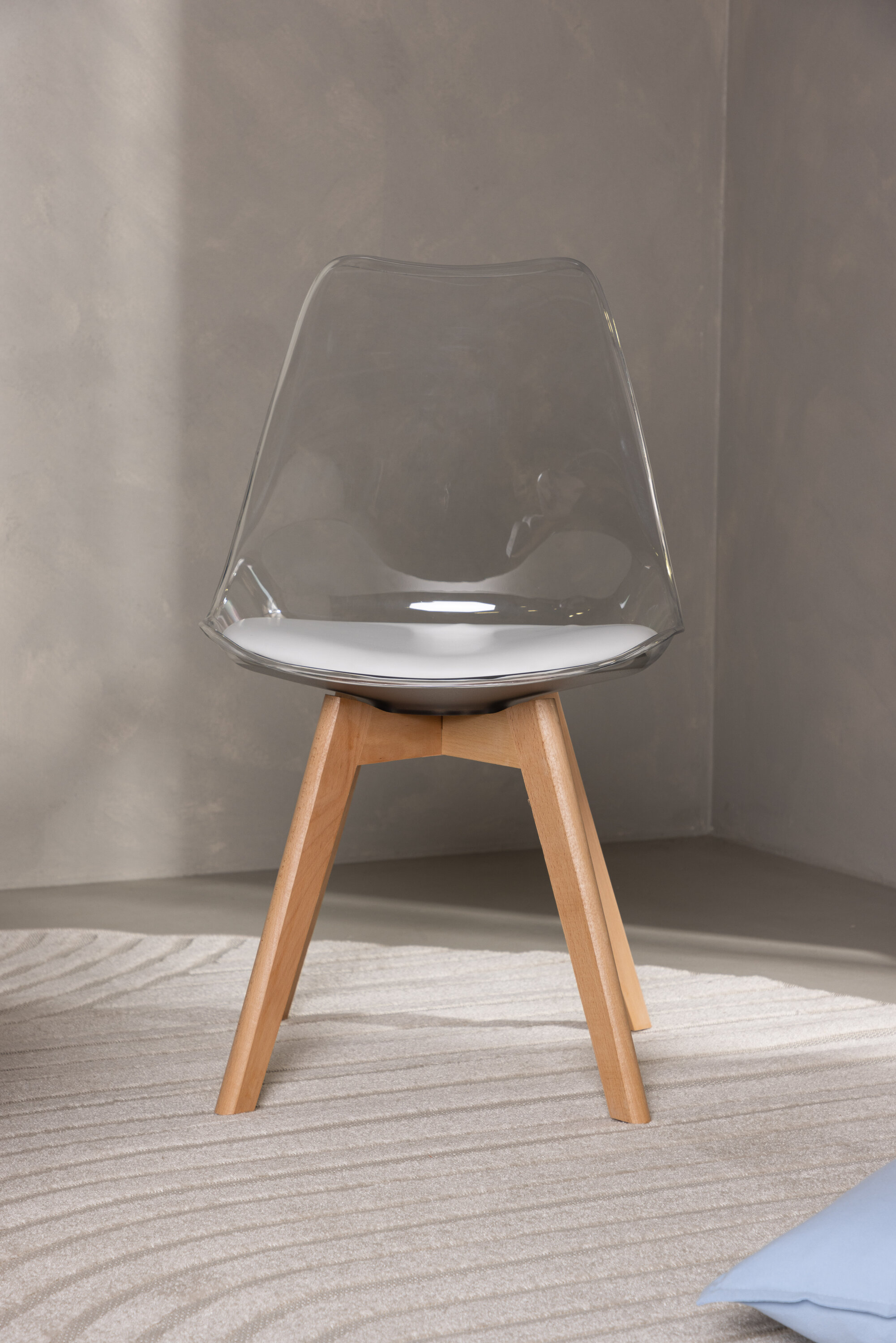 deLOHN Edvin Étkezőszék