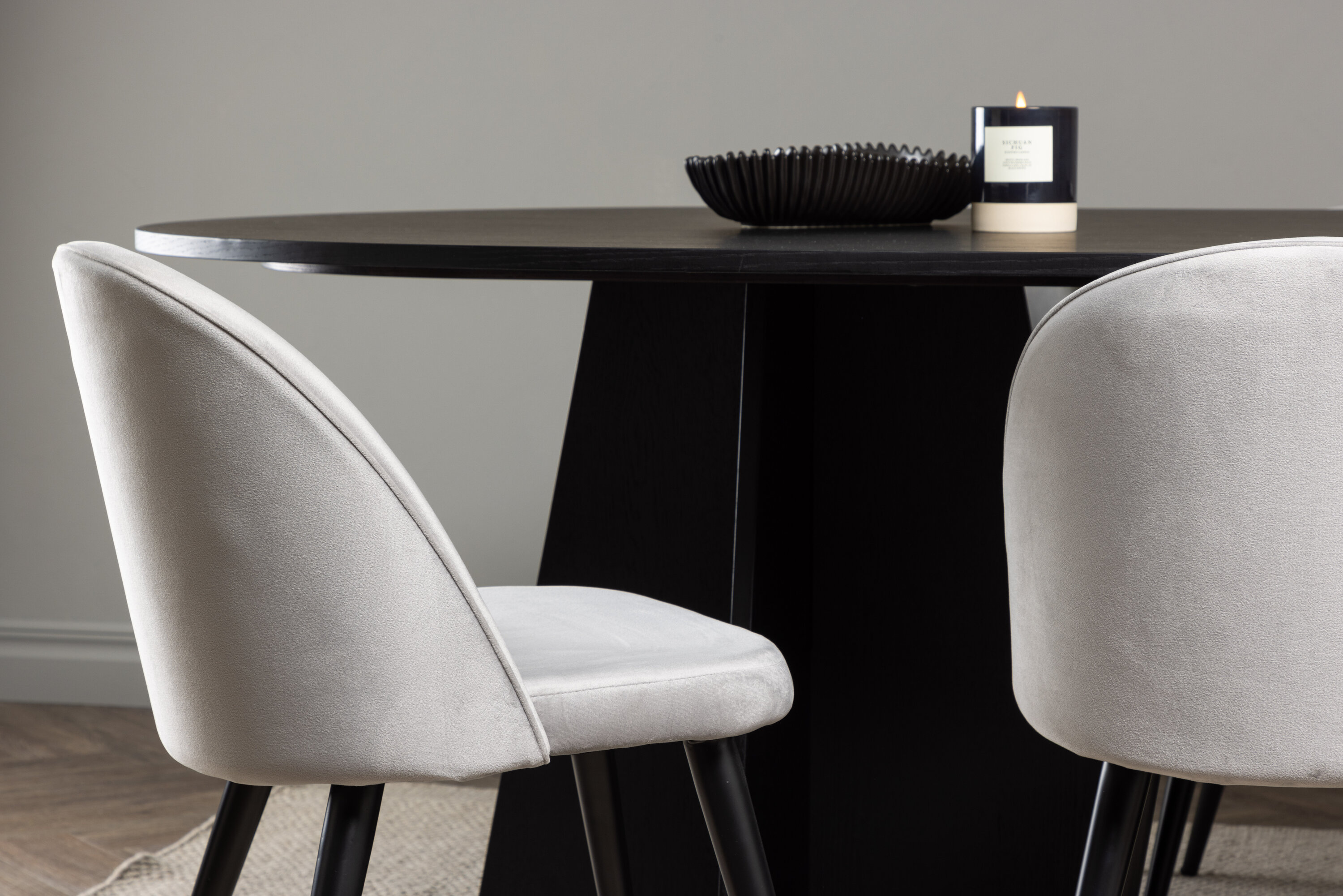 deLOHN Bootcut Oval, Velvet Téglalap alakú étkezőgarnitúra