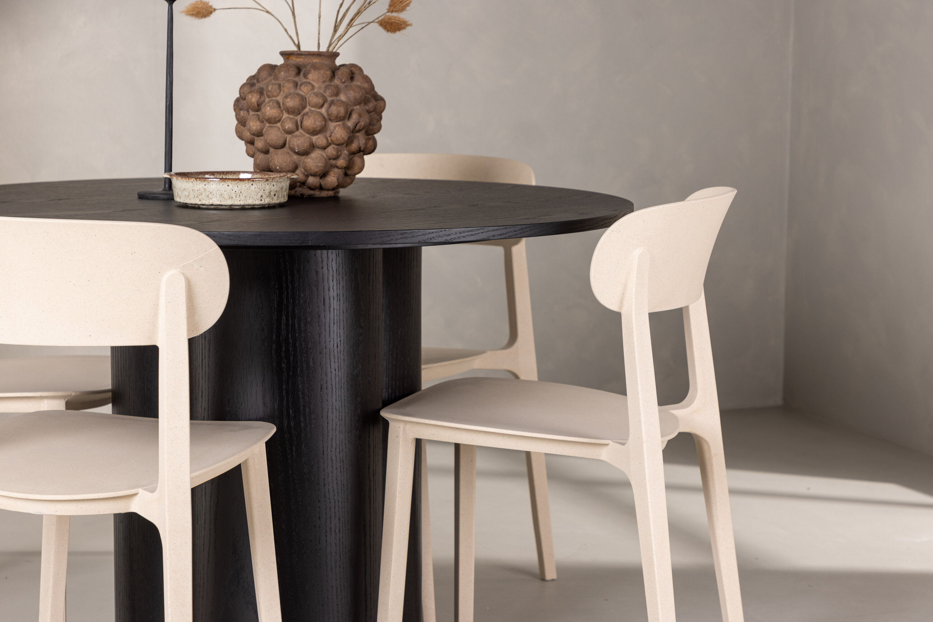 deLOHN Olivia, Åstol Kör alakú étkezőgarnitúra