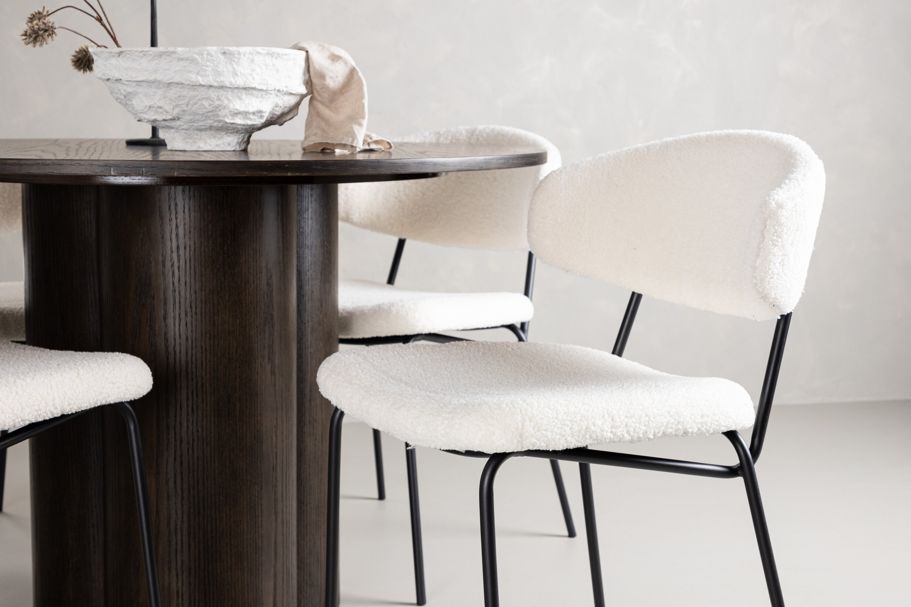 deLOHN Olivia, Chico Kör alakú étkezőgarnitúra