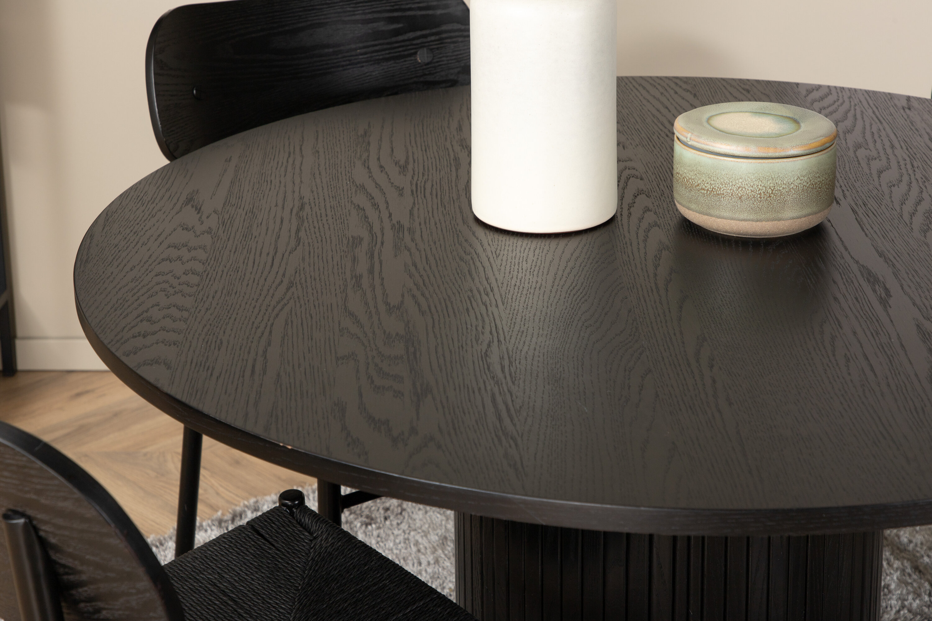 deLOHN Polly, Bianca Kör alakú étkezőgarnitúra deLOHN Polly, Bianca Kör alakú étkezőgarnitúra