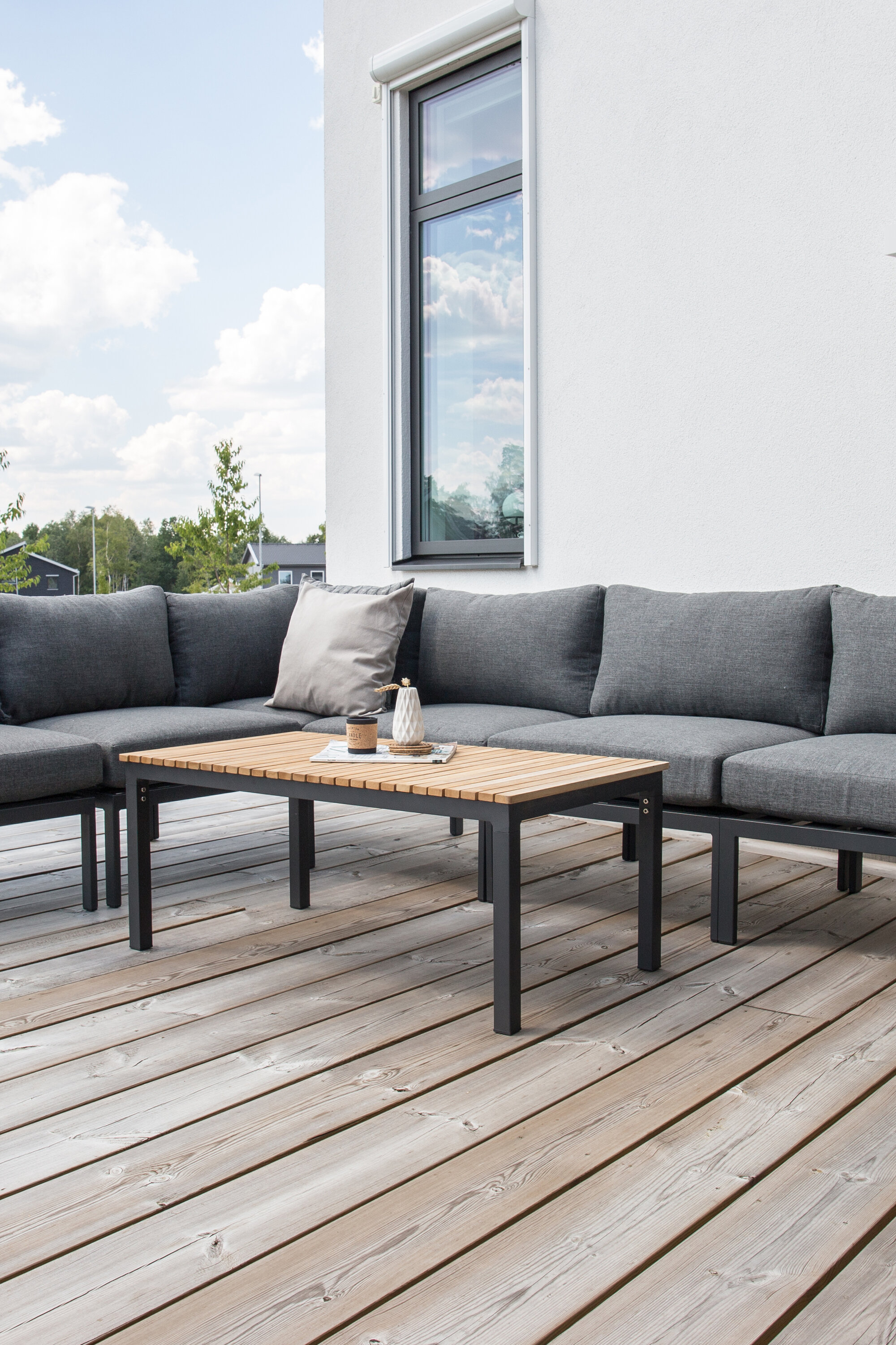 deLOHN Brasilia Dohányzóasztal