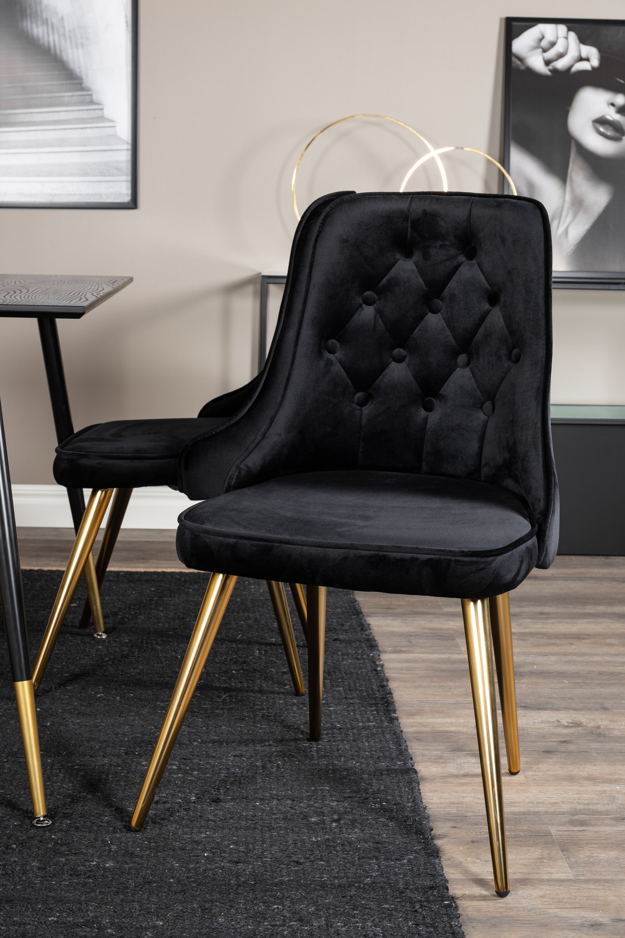 deLOHN Dipp, Velvet Deluxe Kör alakú étkezőgarnitúra deLOHN Dipp, Velvet Deluxe Kör alakú étkezőgarnitúra