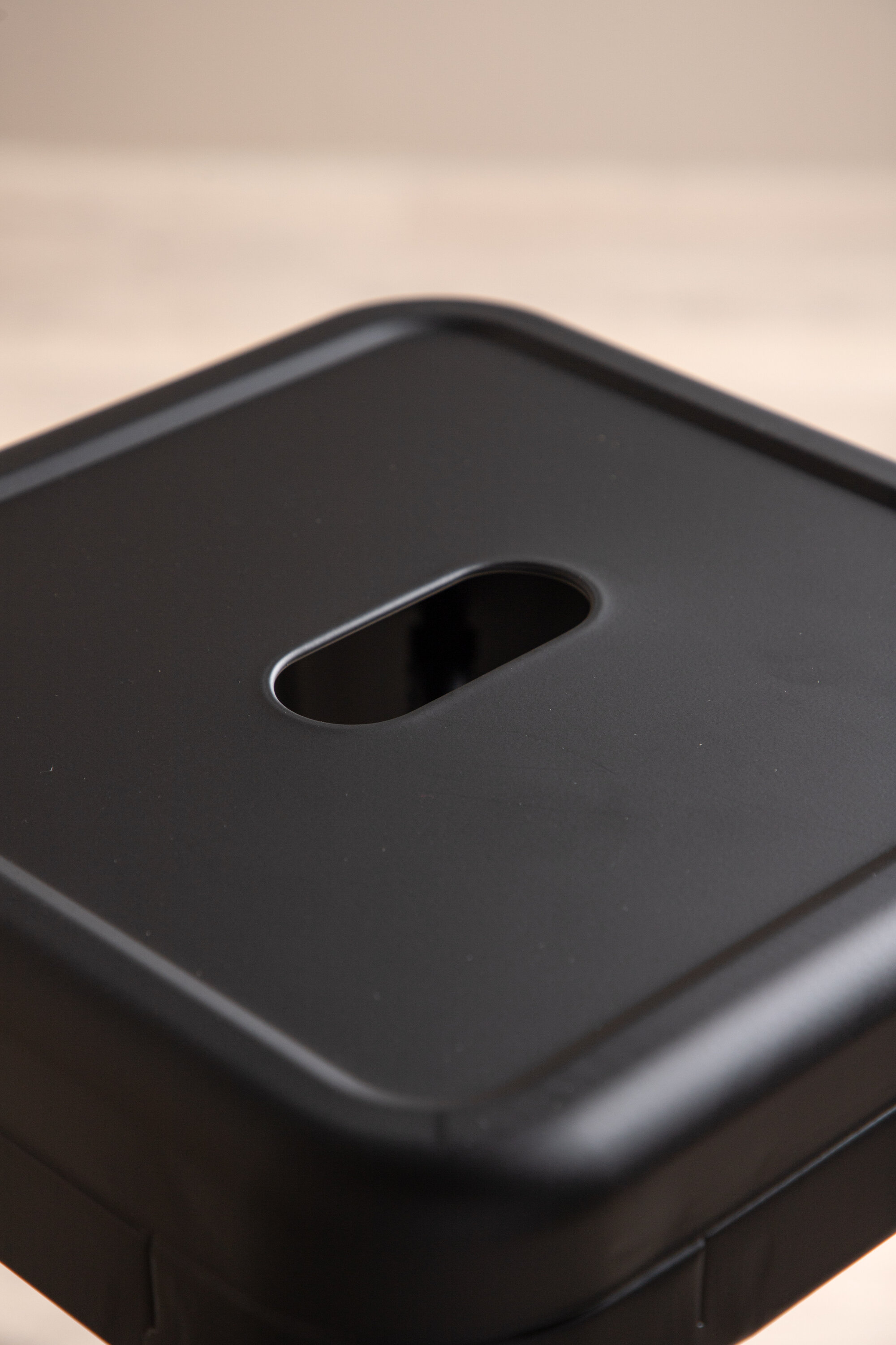 deLOHN Tempe Bárszék deLOHN Tempe Bárszék