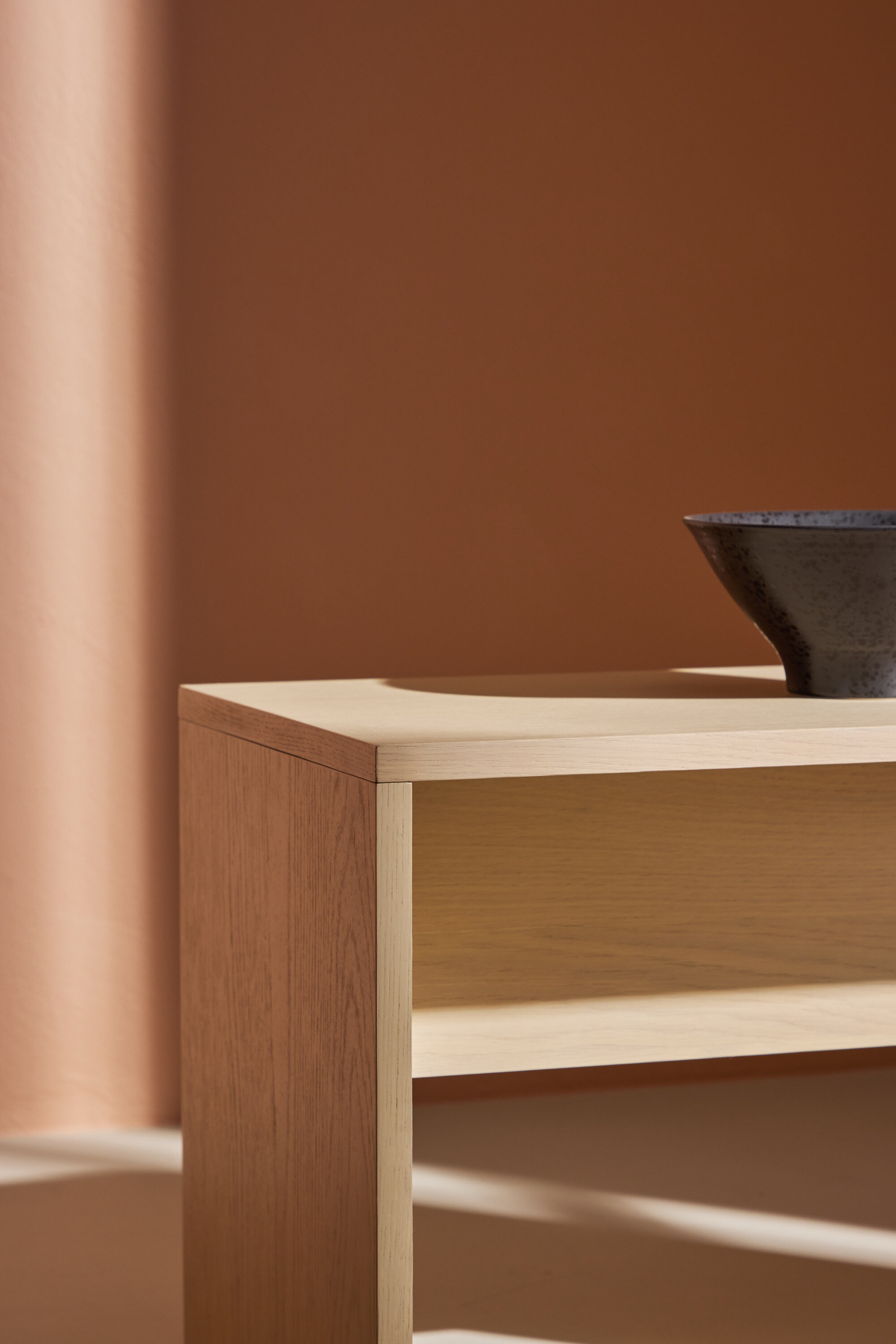 deLOHN Juni Dohányzóasztal