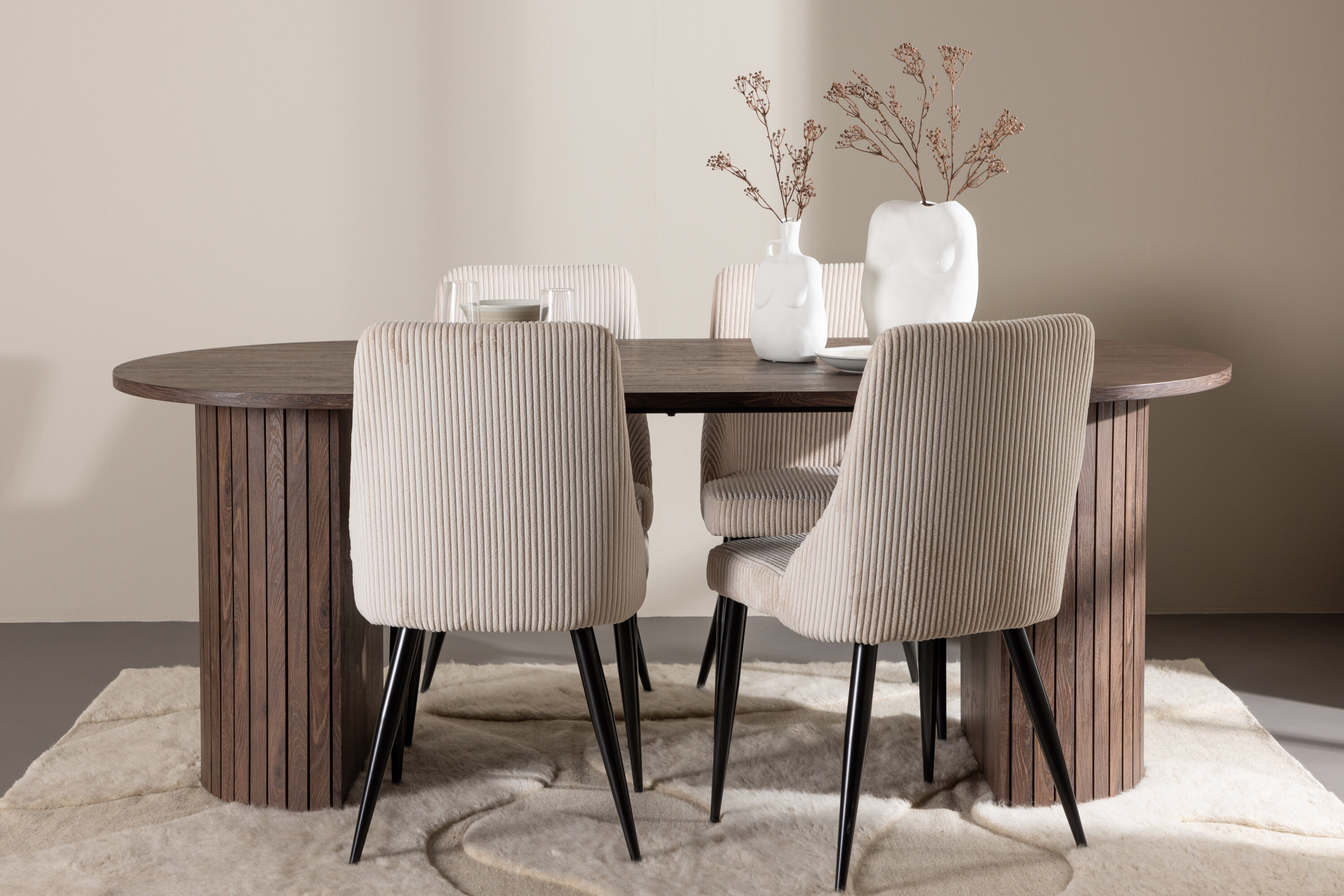 deLOHN Härön, Leone Ovális étkezőgarnitúra