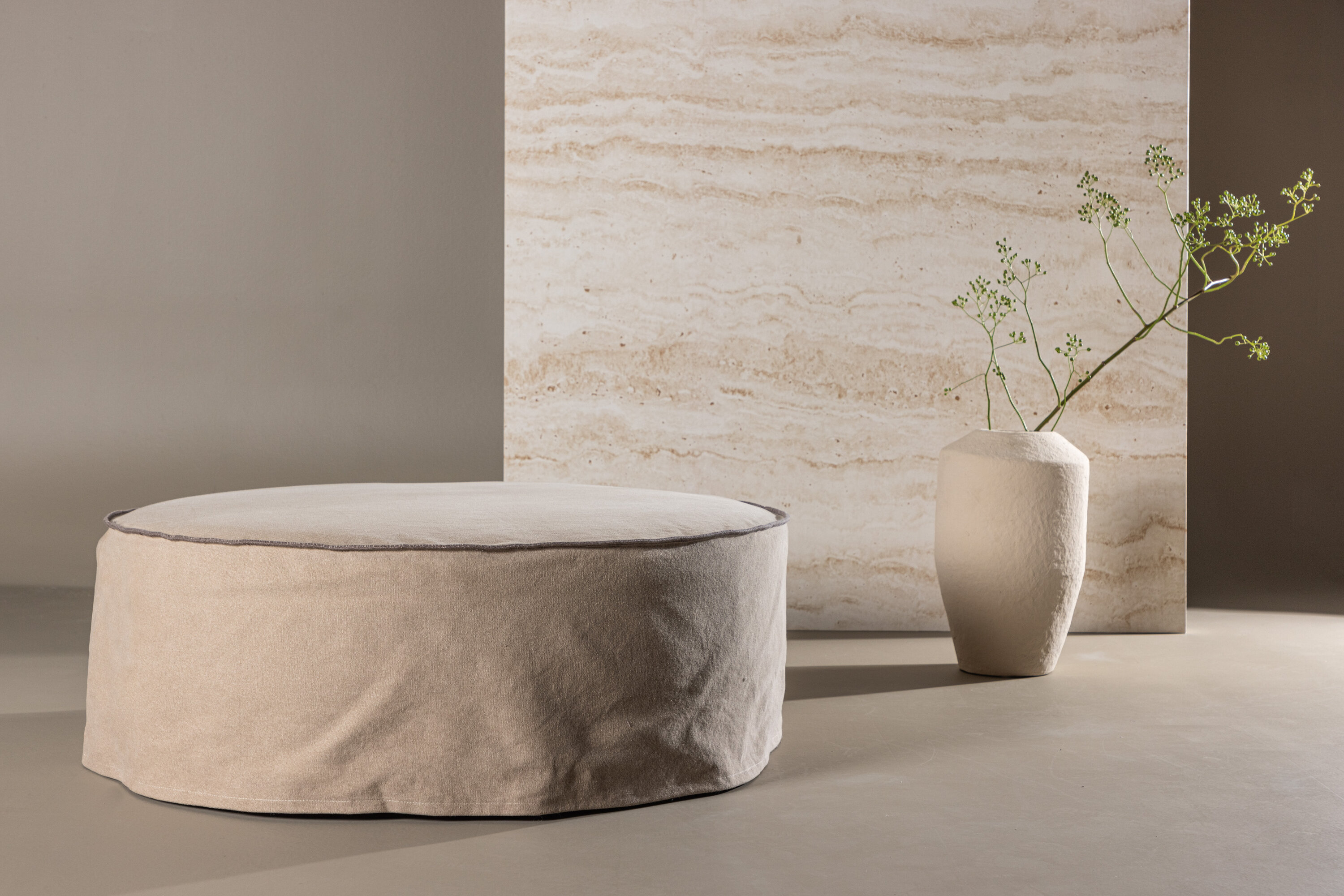 deLOHN Vindö Lábtartós puff deLOHN Vindö Lábtartós puff