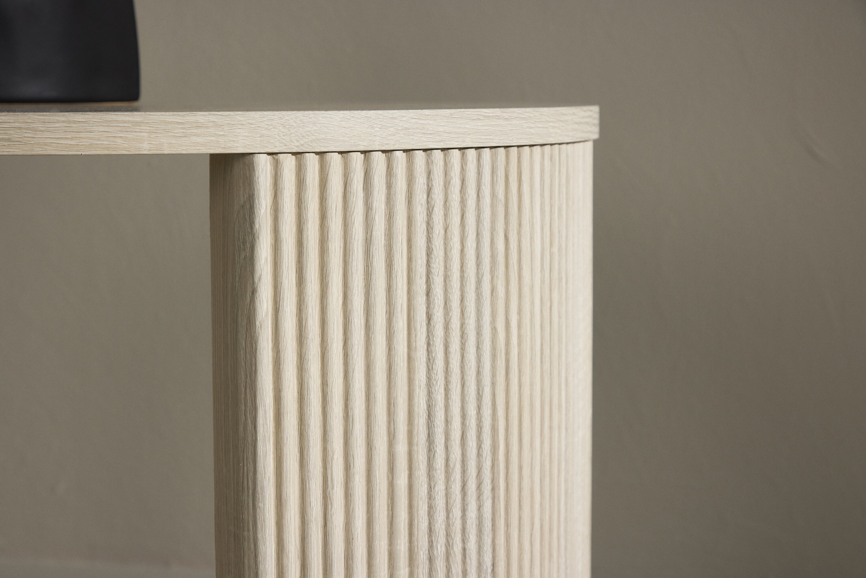 deLOHN Bristol Dohányzóasztal