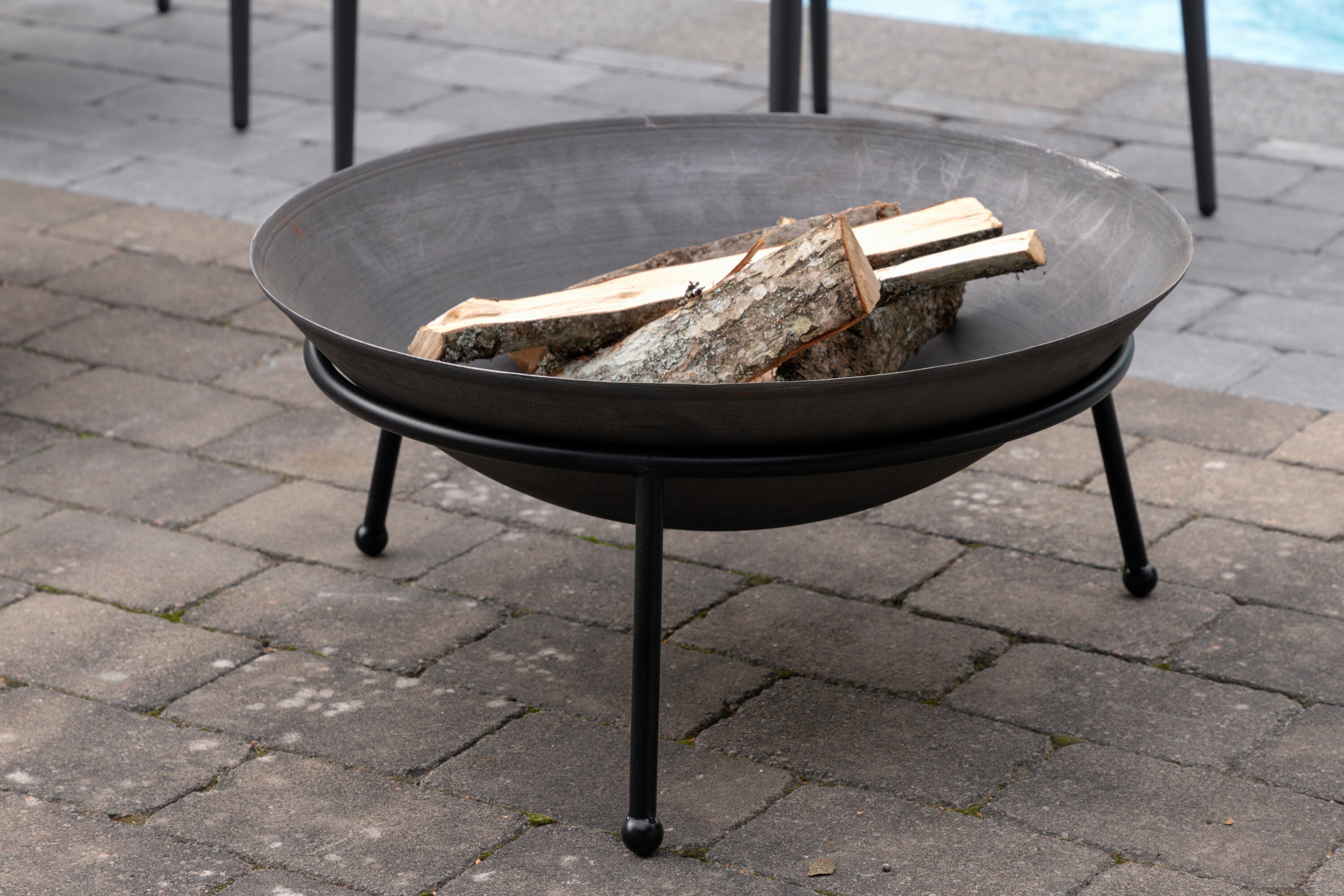 deLOHN Bastian Kerti tűzrakó deLOHN Bastian Kerti tűzrakó