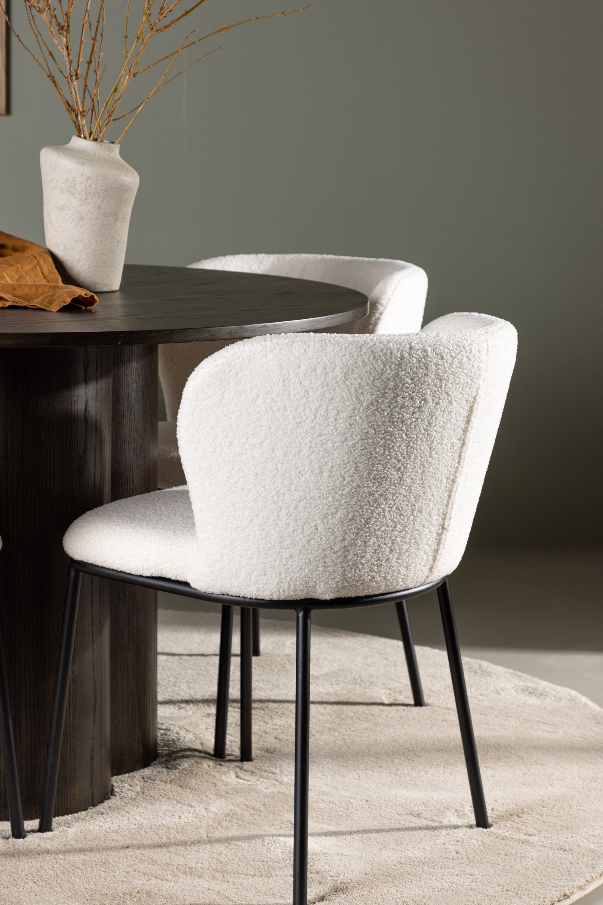 deLOHN Edina Kör alakú étkezőgarnitúra