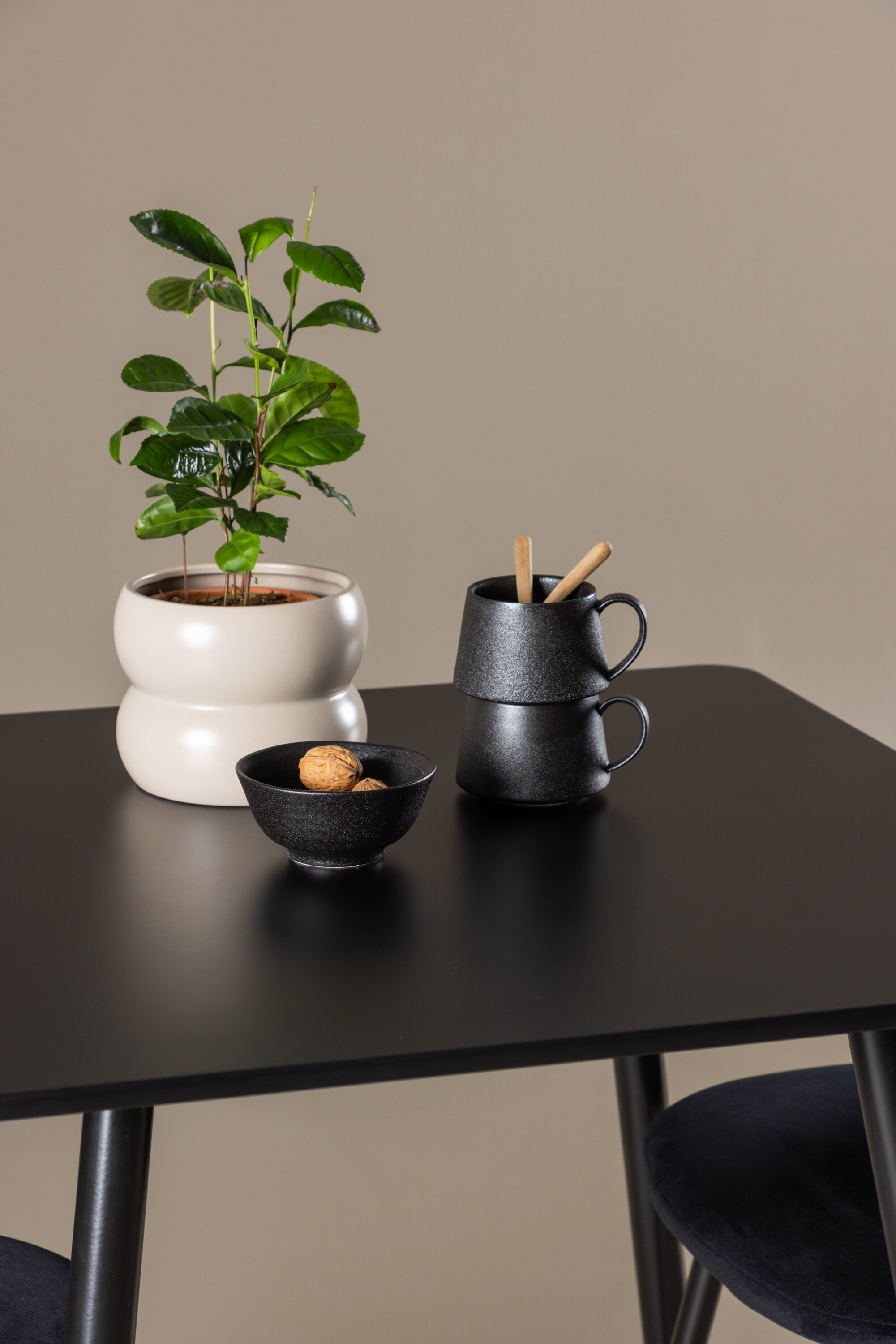 deLOHN Polar, Polar Téglalap alakú étkezőgarnitúra deLOHN Polar, Polar Téglalap alakú étkezőgarnitúra