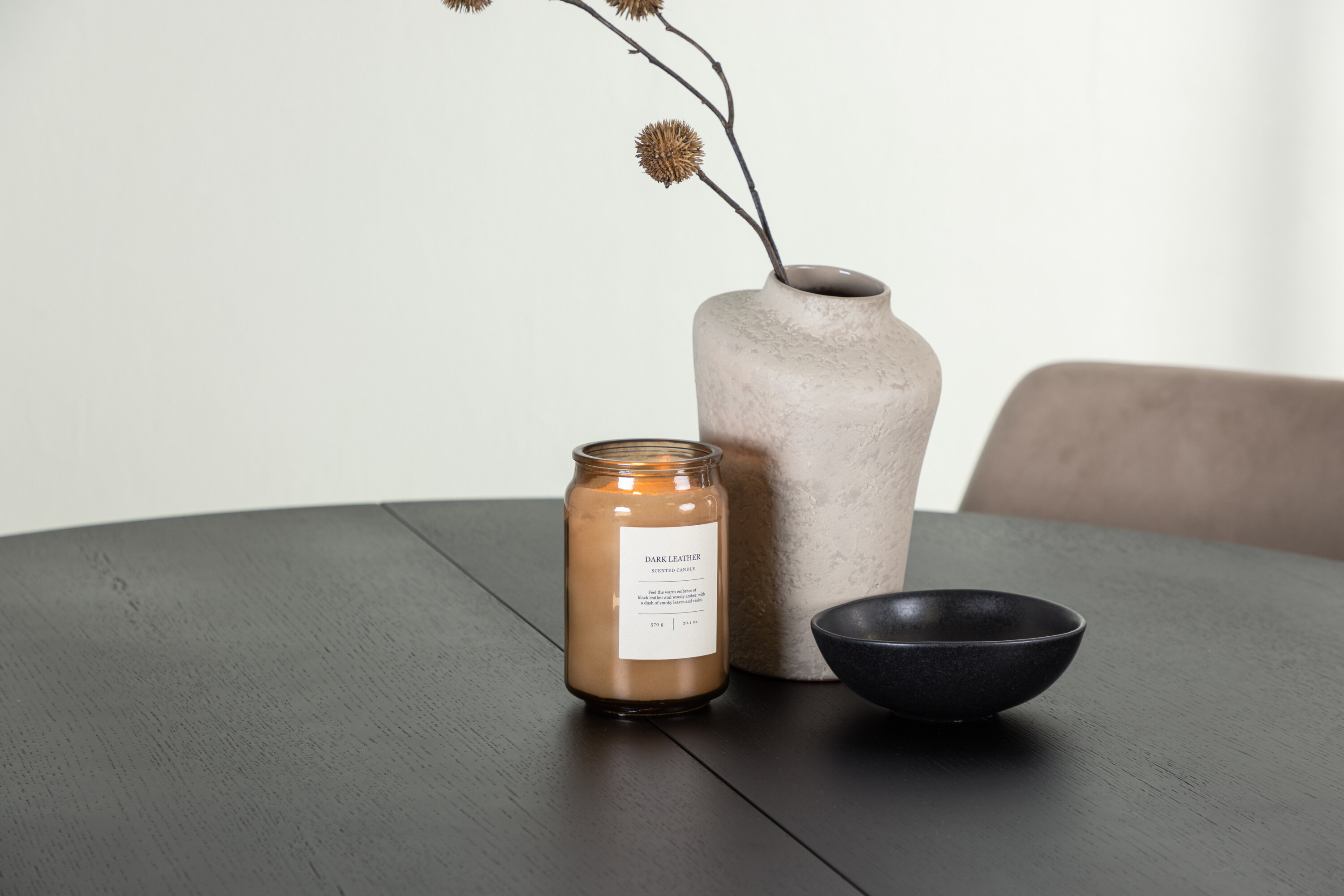 deLOHN Night Kör alakú étkezőgarnitúra deLOHN Night Kör alakú étkezőgarnitúra