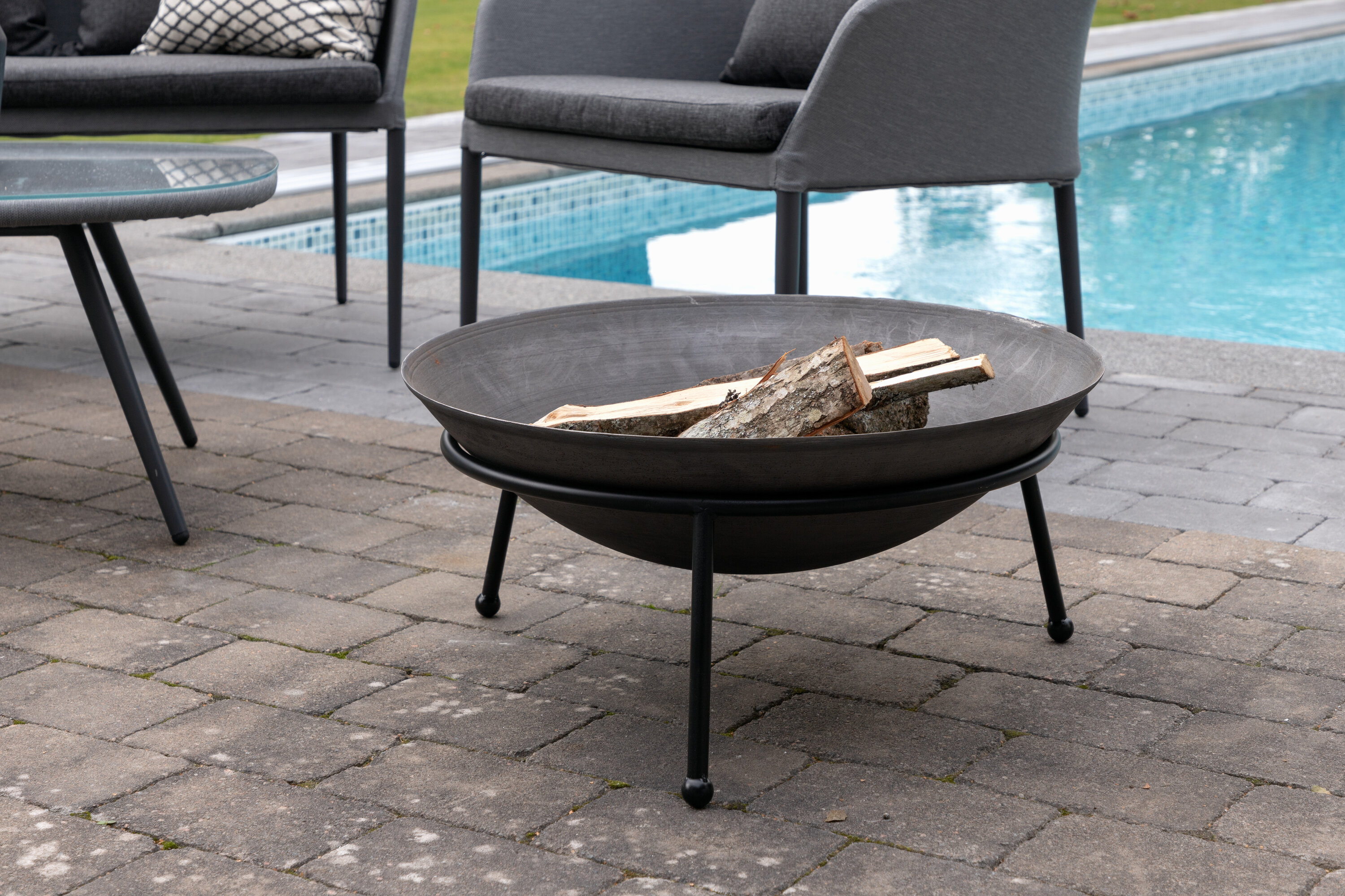 deLOHN Bastian Kerti tűzrakó deLOHN Bastian Kerti tűzrakó