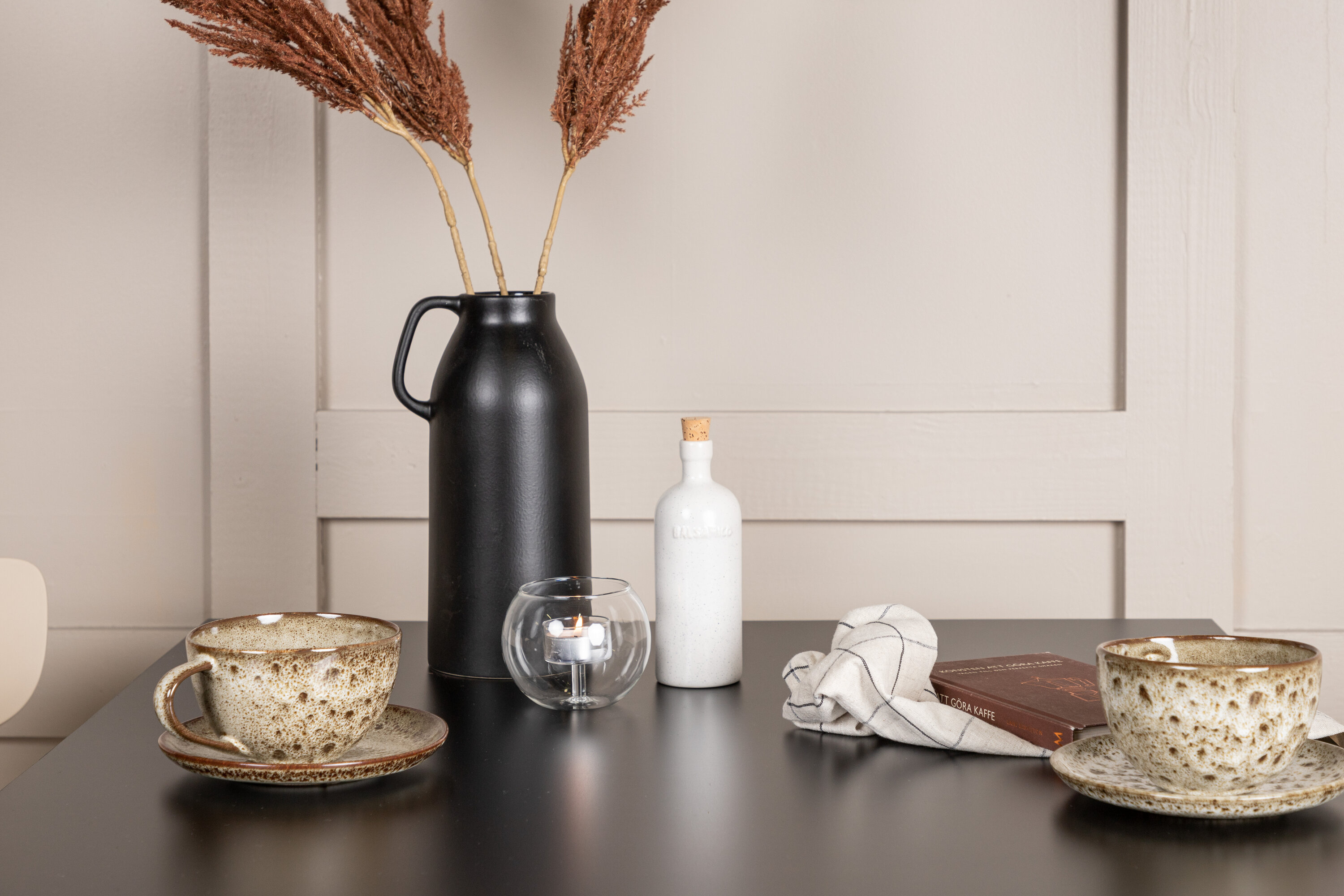 deLOHN Tempe, Ursholmen Téglalap alakú étkezőgarnitúra