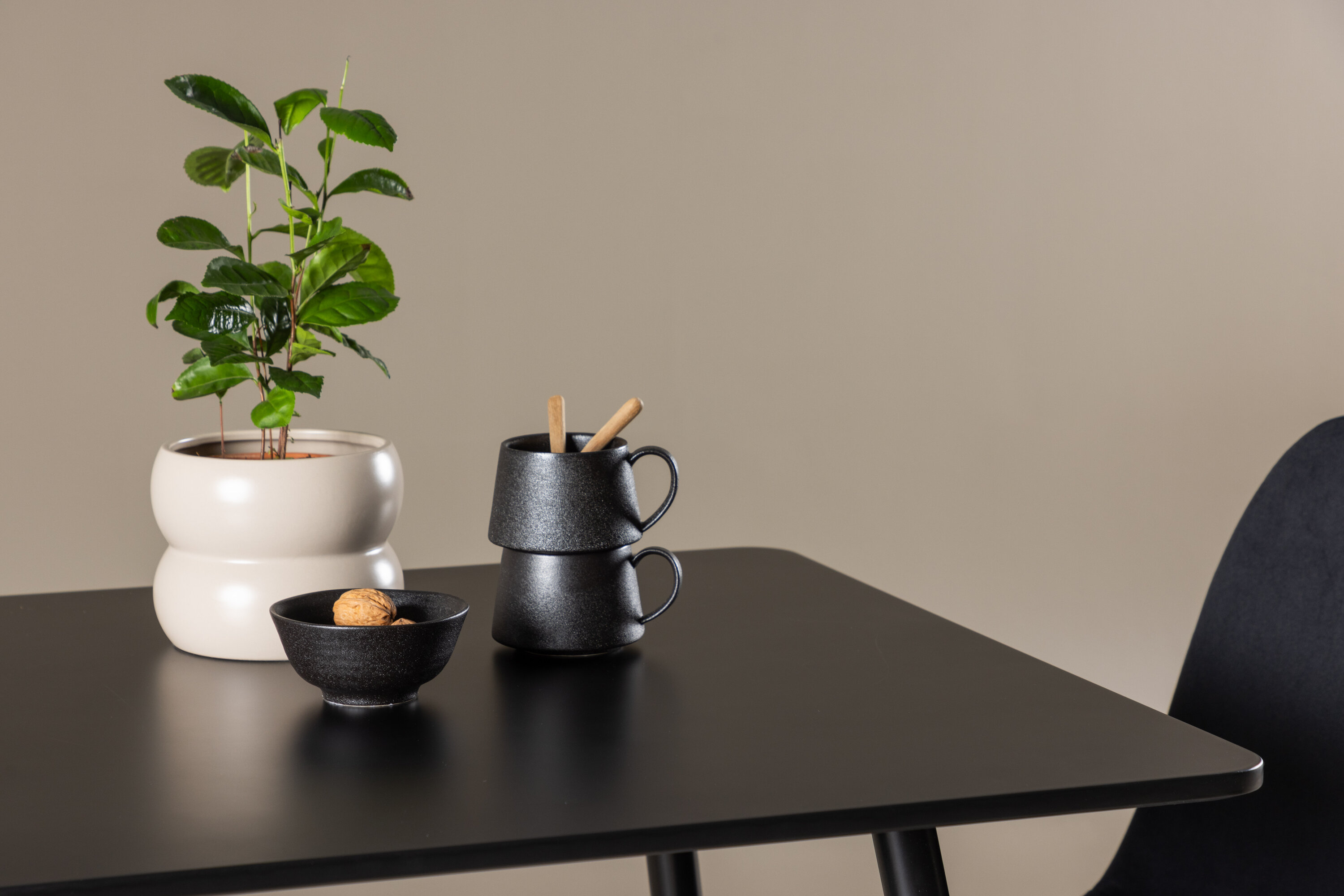 deLOHN Polar, Polar Téglalap alakú étkezőgarnitúra deLOHN Polar, Polar Téglalap alakú étkezőgarnitúra