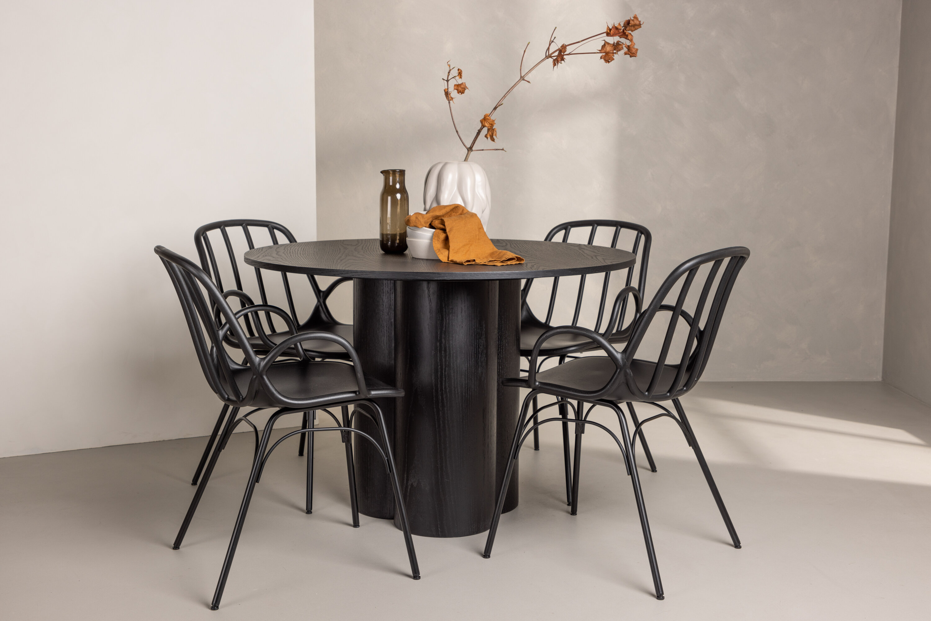 deLOHN Olivia, Dyrön Kör alakú étkezőgarnitúra