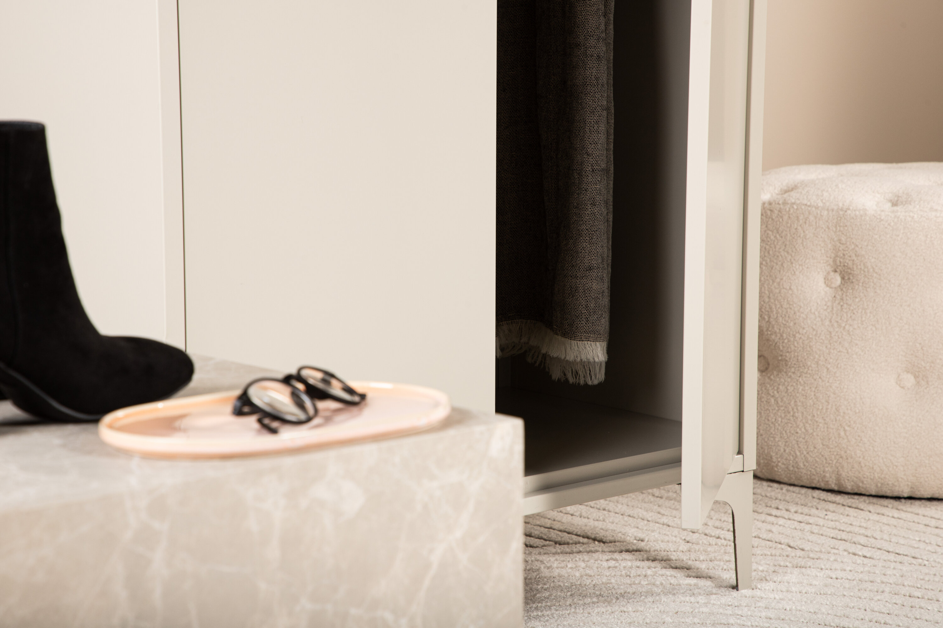 deLOHN Piring Gardrób deLOHN Piring Gardrób