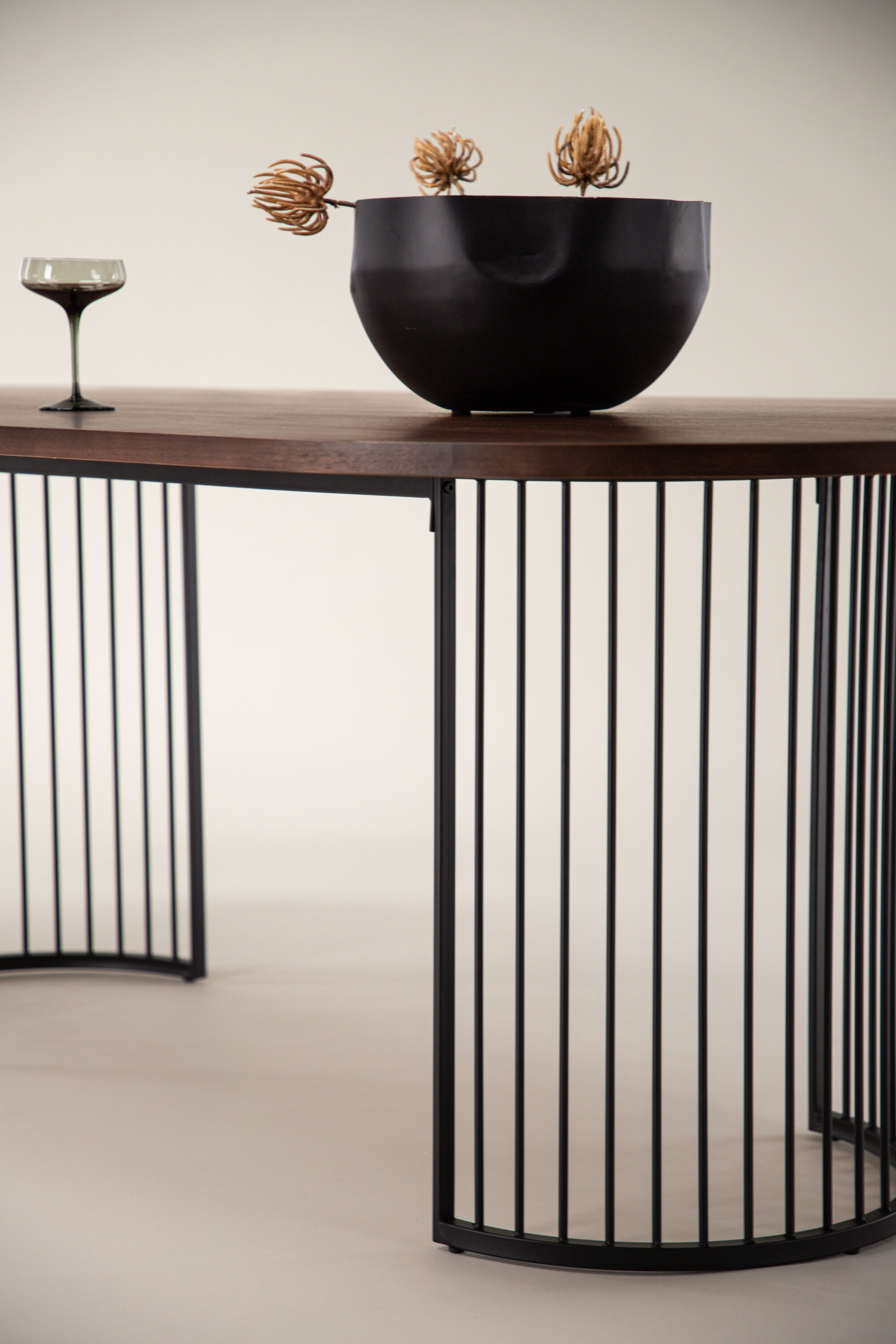 deLOHN Hamneskär Ovális étkezőasztal