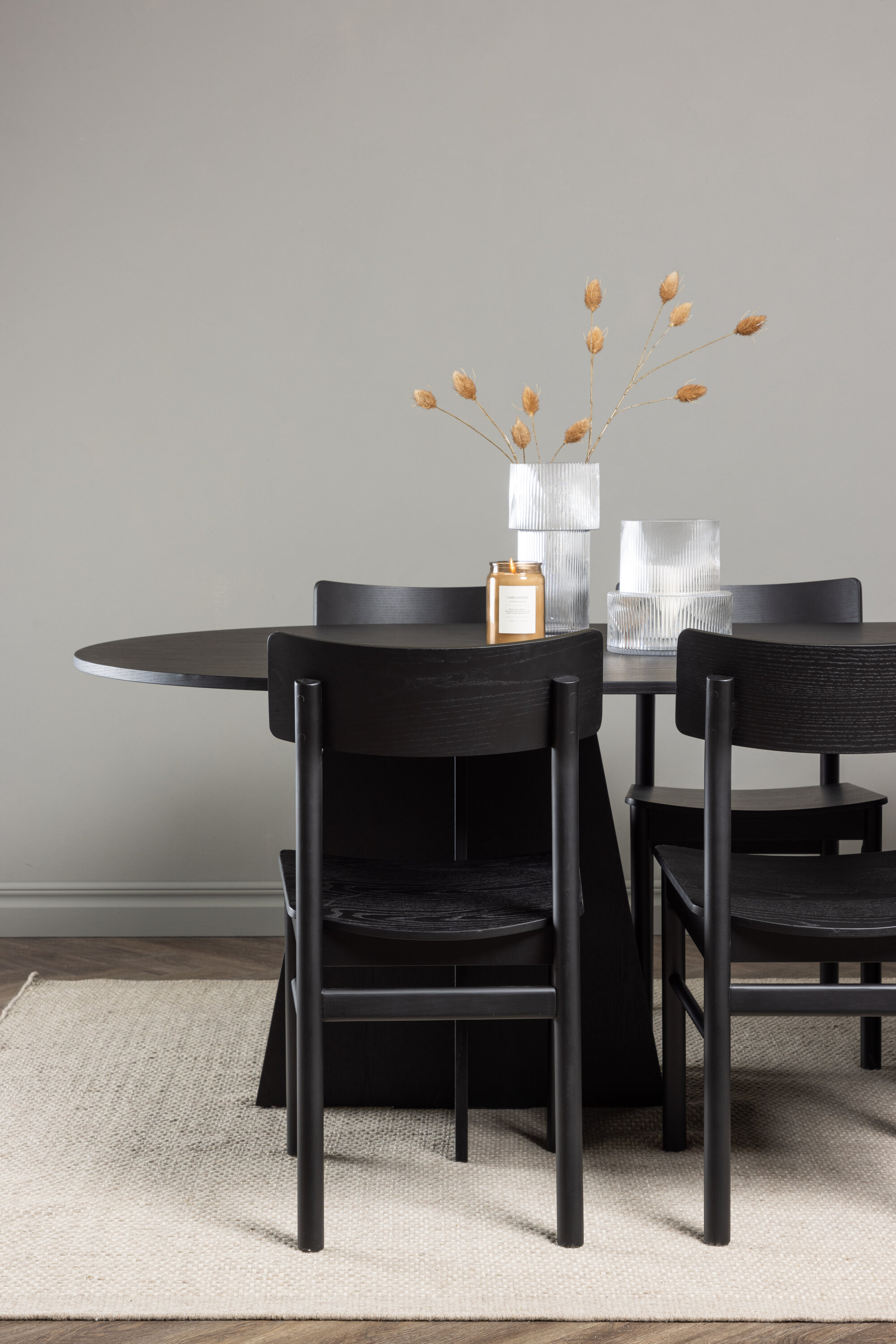 deLOHN Bootcut Oval, Montros Ovális étkezőgarnitúra