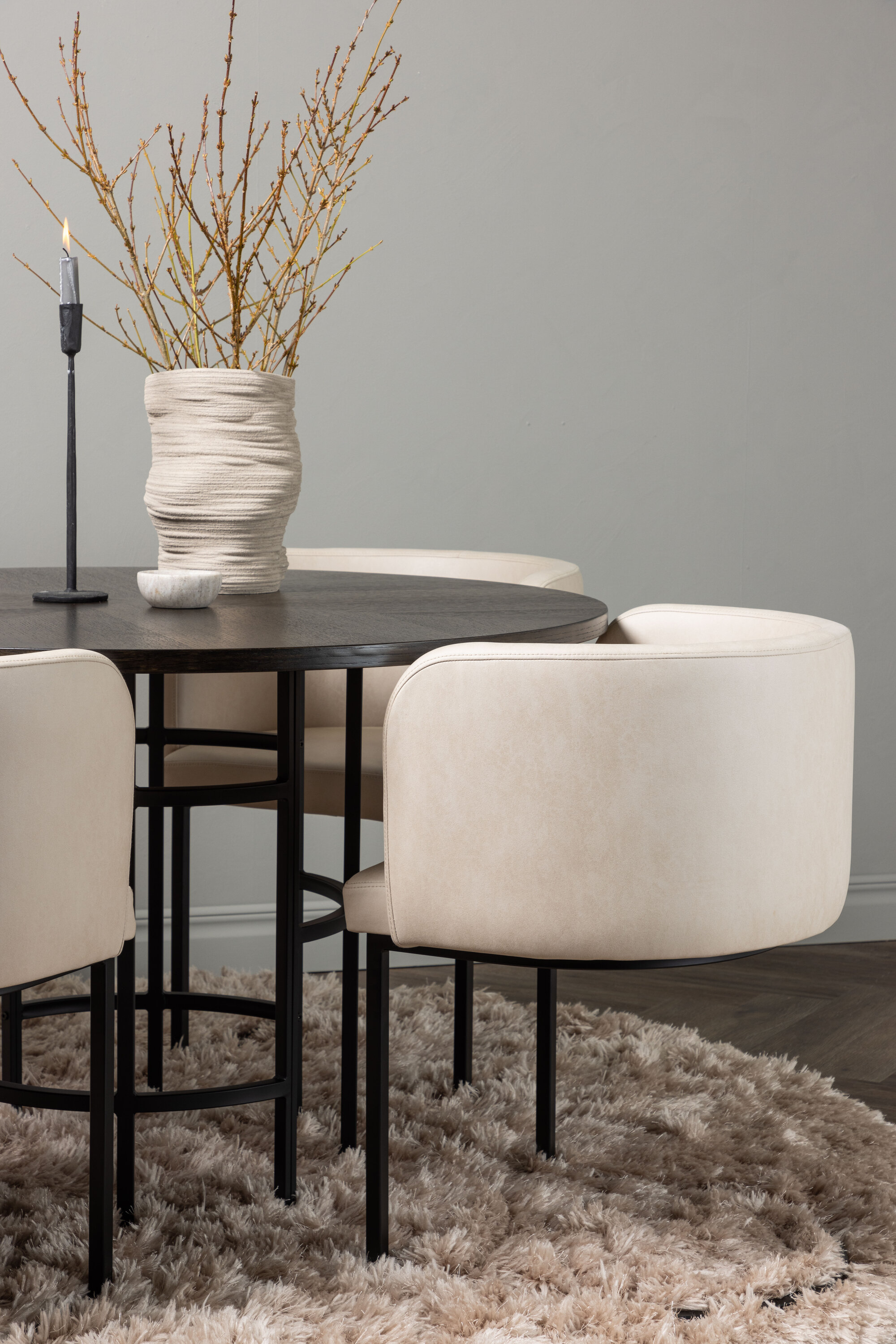 deLOHN Copenhagen, Simrishamn Kör alakú étkezőgarnitúra deLOHN Copenhagen, Simrishamn Kör alakú étkezőgarnitúra