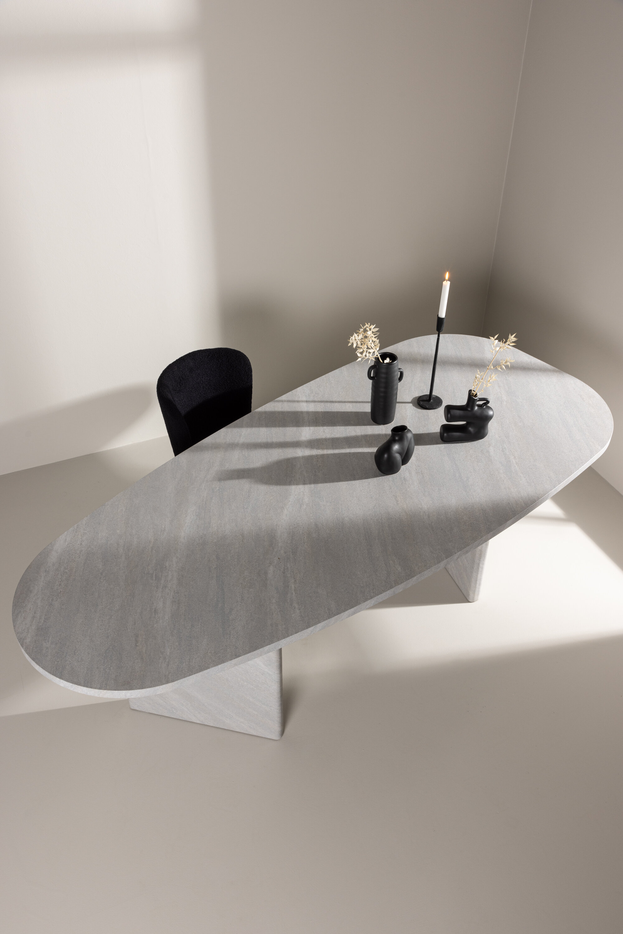 deLOHN Grönvik Ovális étkezőasztal deLOHN Grönvik Ovális étkezőasztal