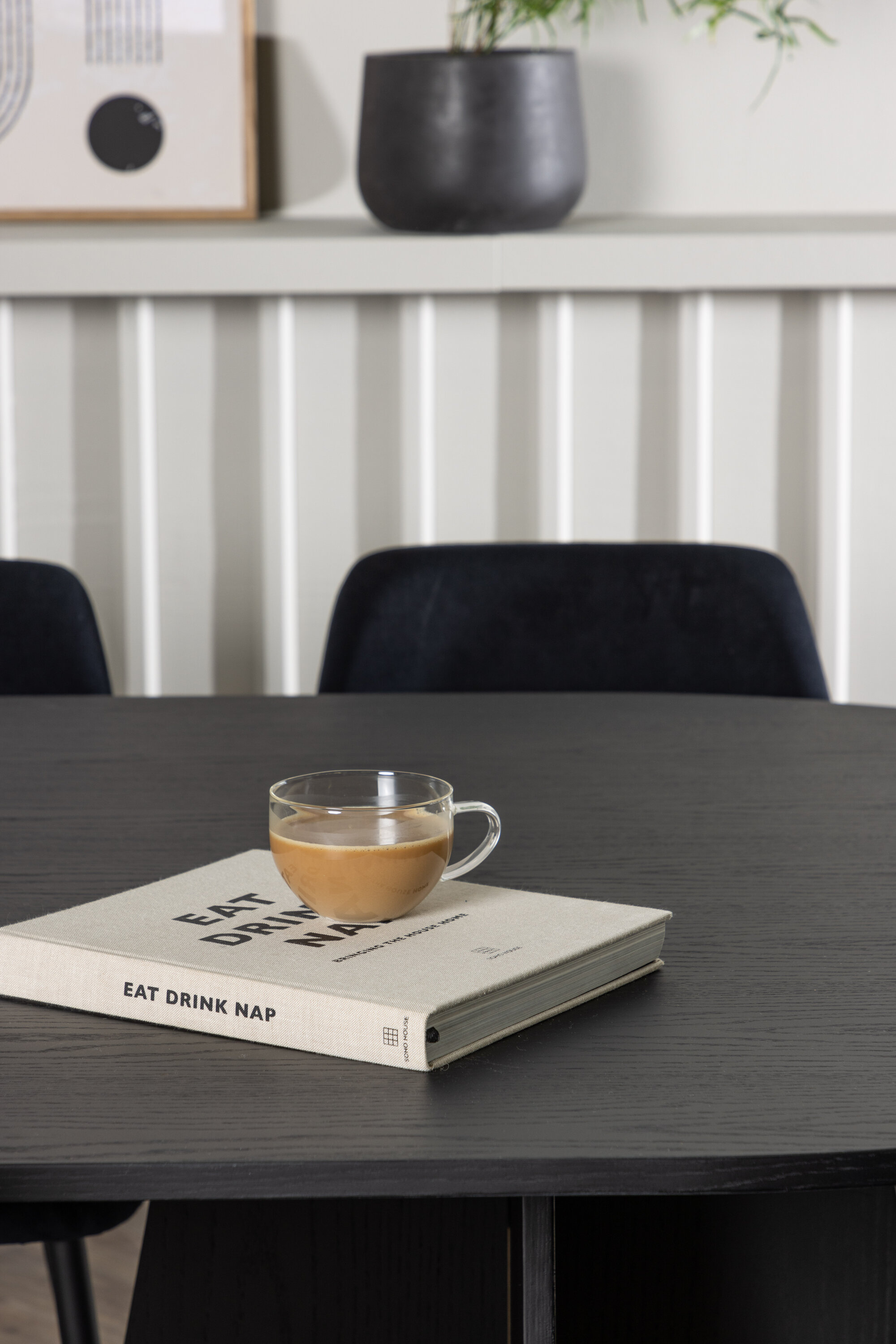 deLOHN Night Ovális étkezőgarnitúra deLOHN Night Ovális étkezőgarnitúra