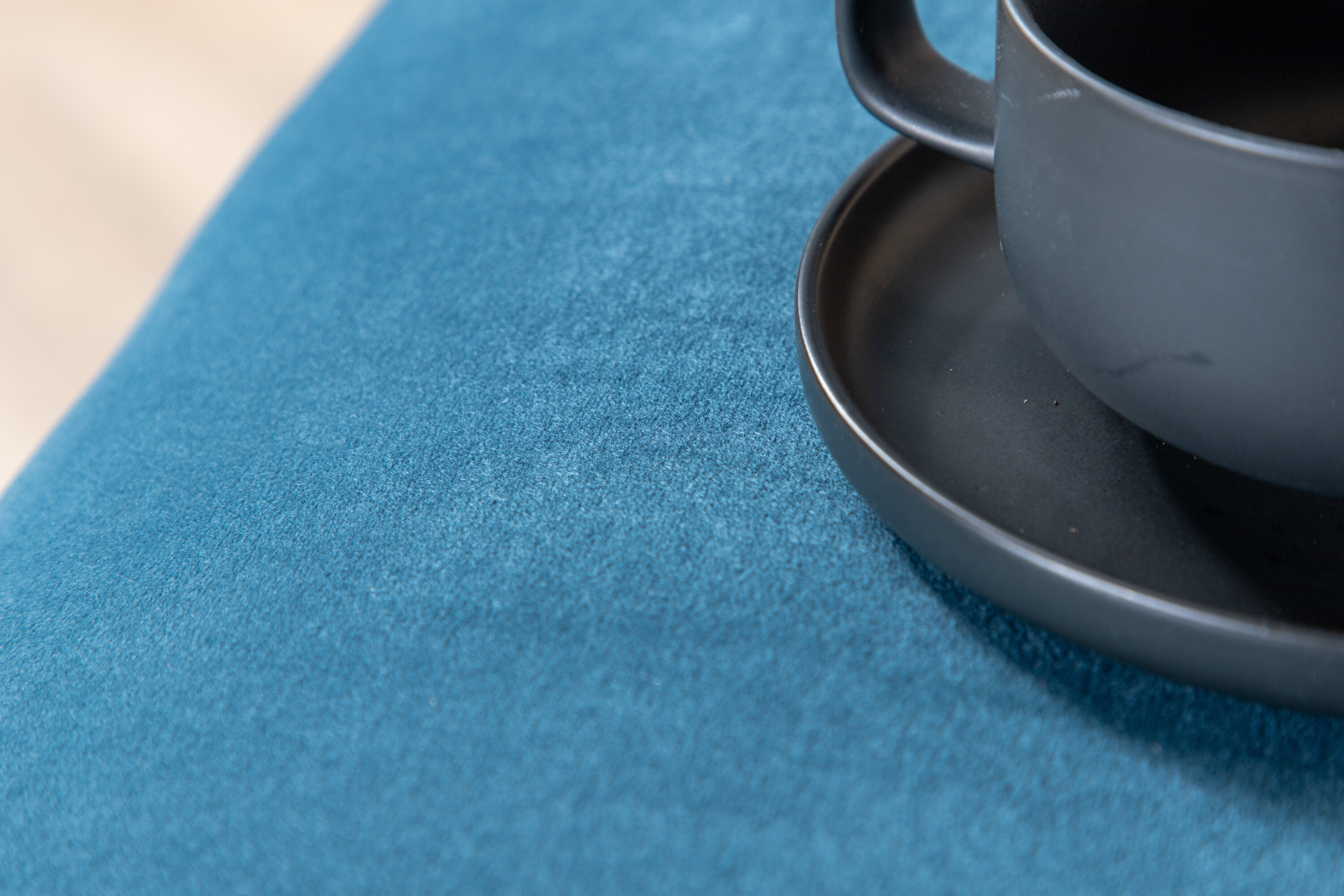 deLOHN Boom Lábtartós puff