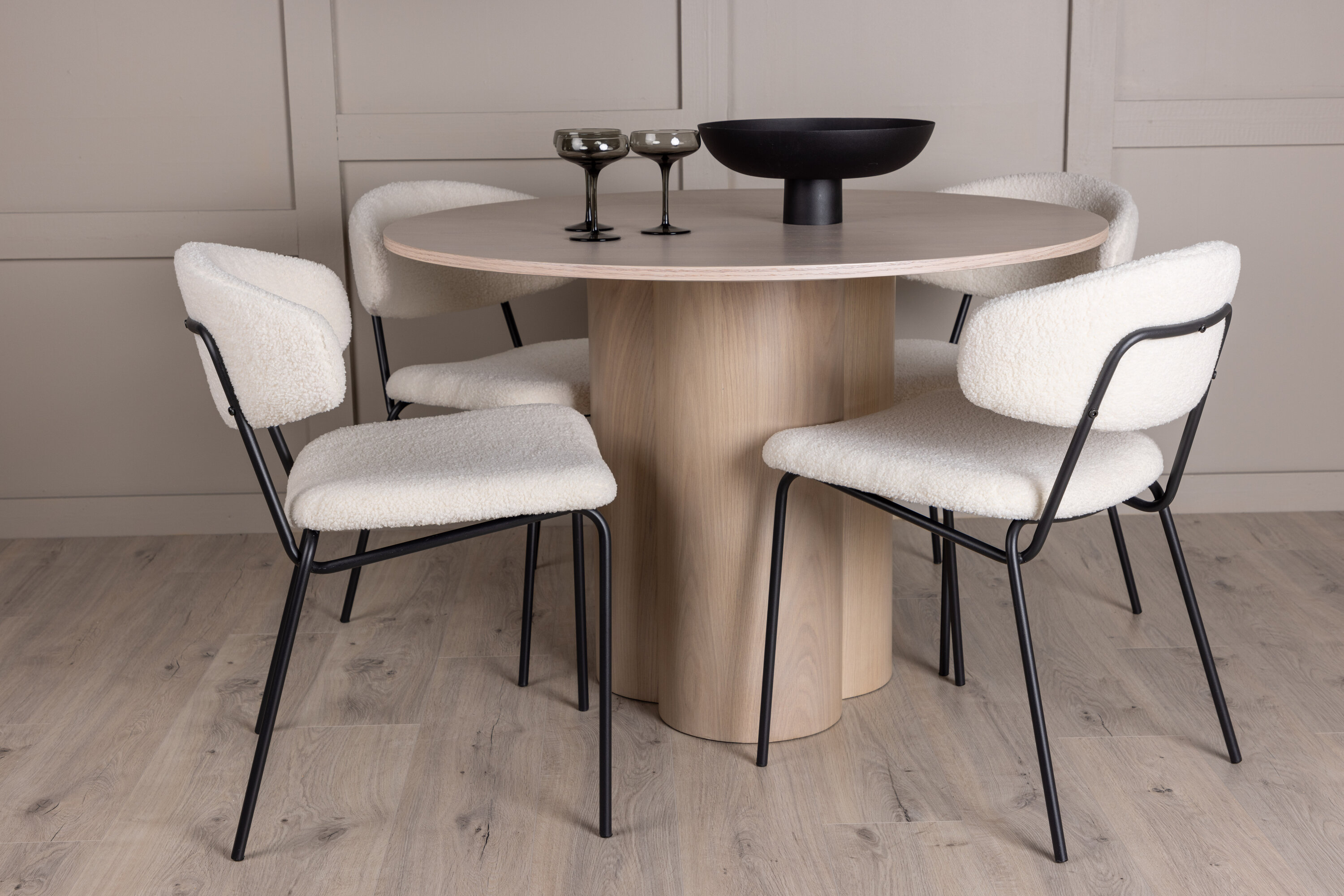 deLOHN Olivia, Chico Kör alakú étkezőgarnitúra