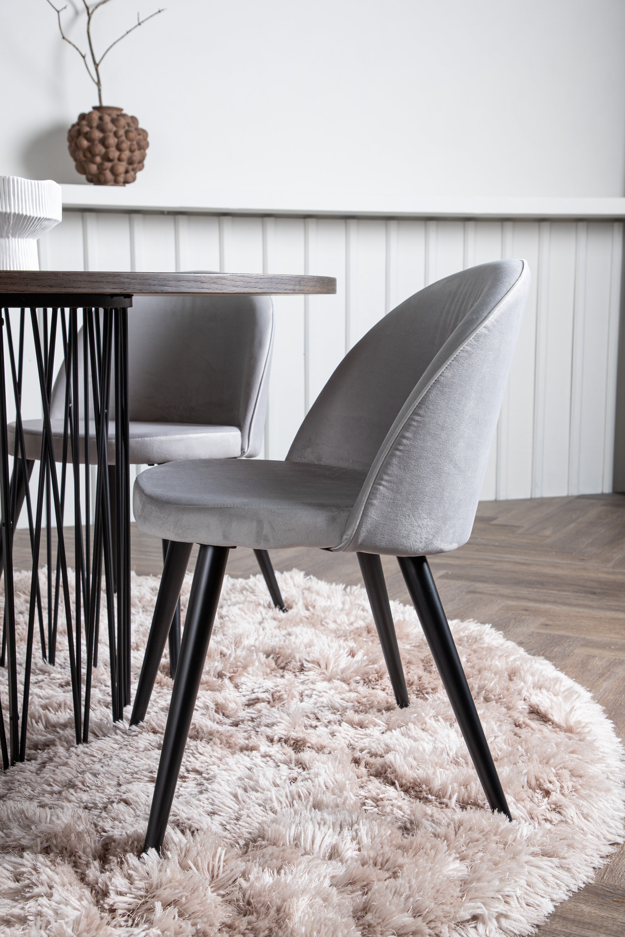 deLOHN Stone round, Velvet Kör alakú étkezőgarnitúra