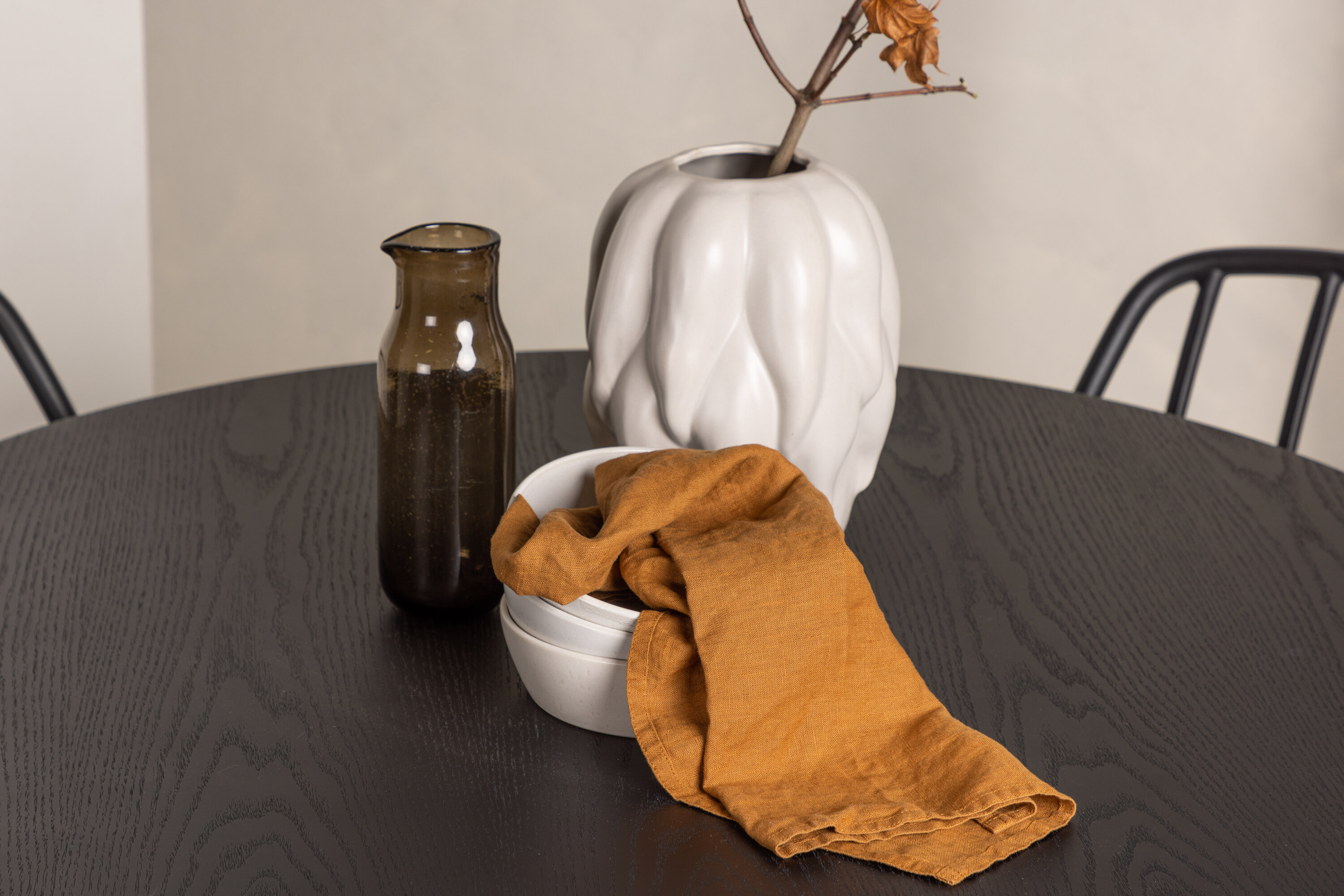 deLOHN Olivia, Dyrön Kör alakú étkezőgarnitúra