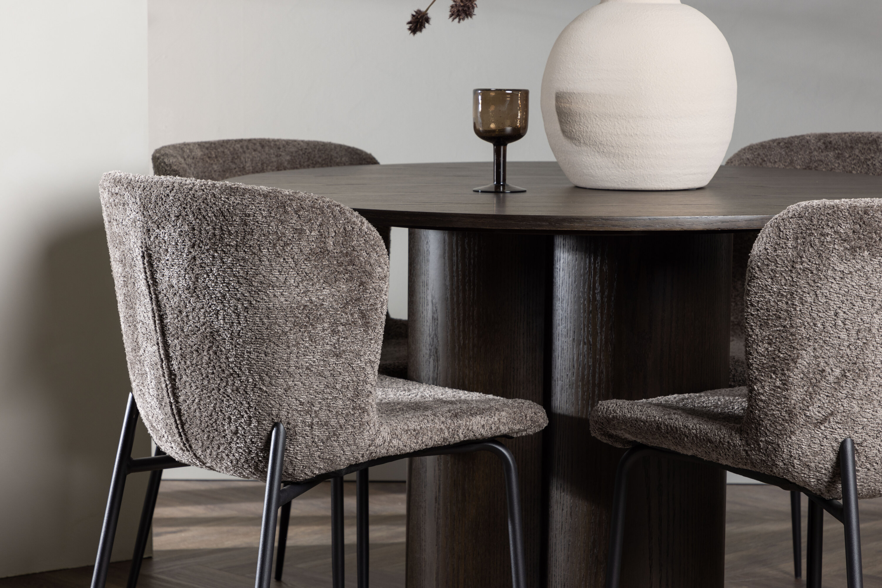 deLOHN Olivia, Modesto Kör alakú étkezőgarnitúra