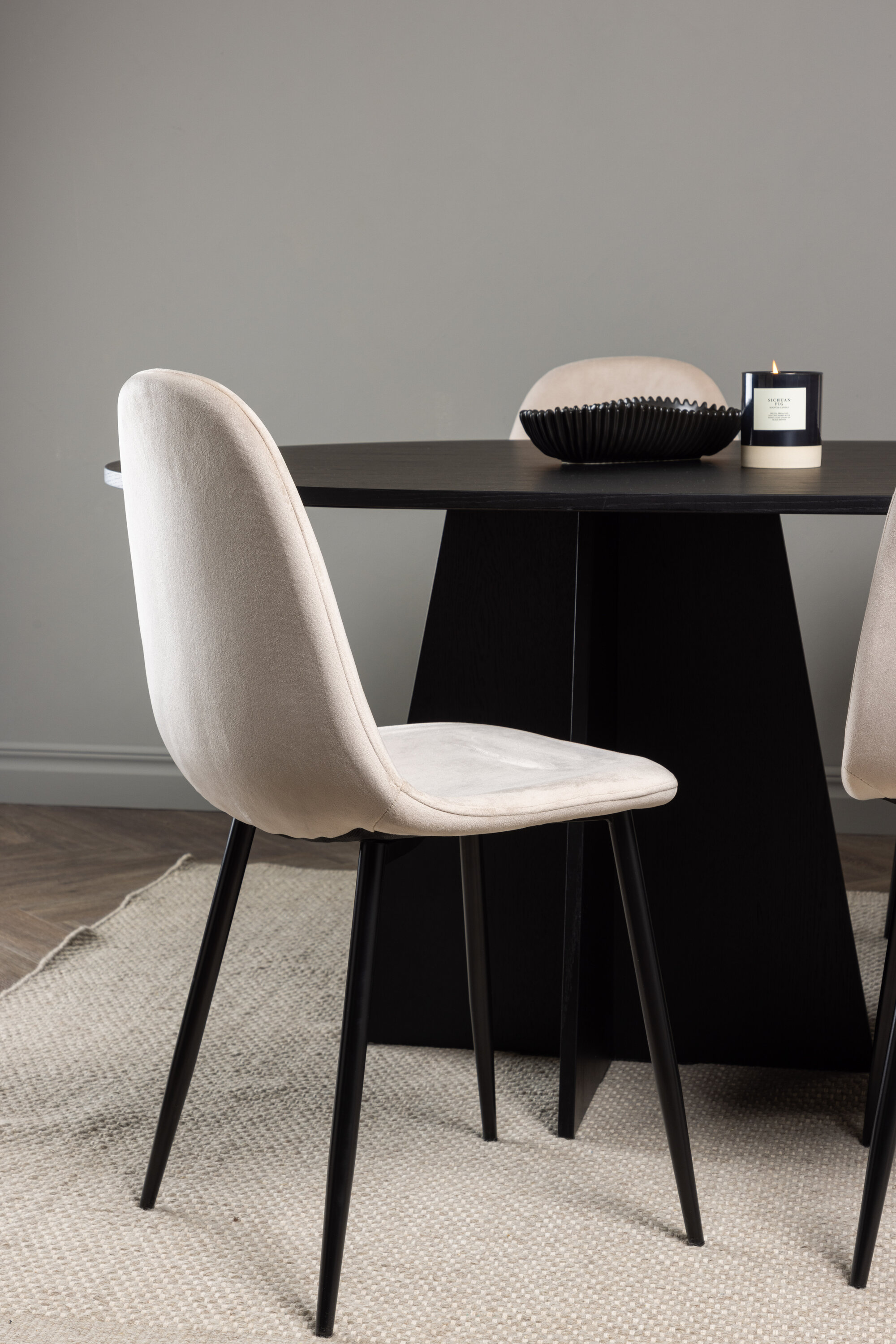 deLOHN Bootcut Oval, Polar Téglalap alakú étkezőgarnitúra